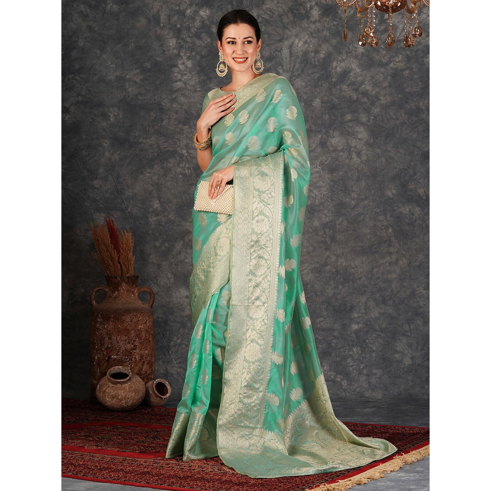 SWARON Women's Banarasi Jacquard Kanjivaram Silk Blend Saree with Unstitched Blouse Piece (3747S455NW_Mint Green)