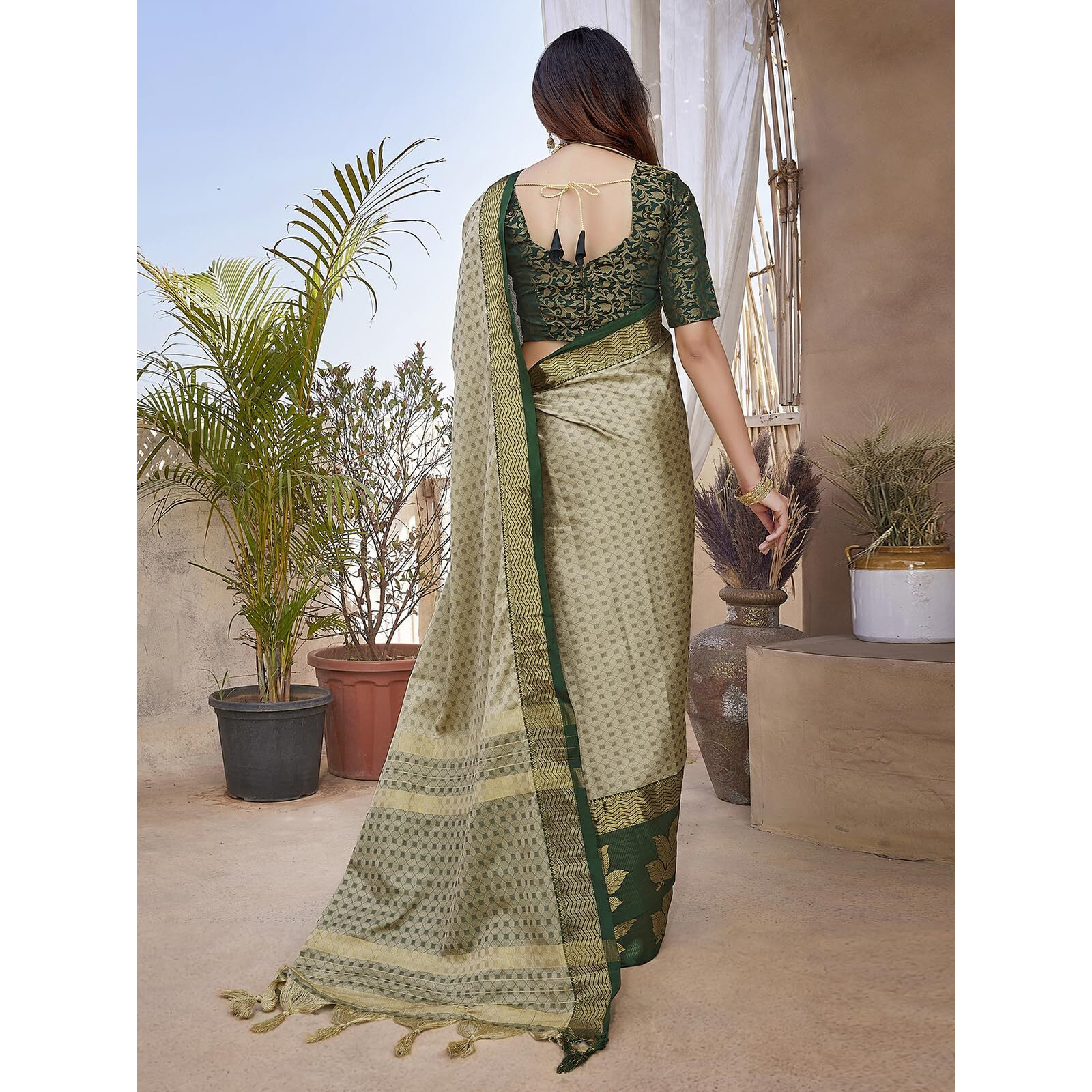 Satrani Women's Cotton Silk Jacquard Saree with Unstitched Blouse Piece (3658S6037N_Beige4)