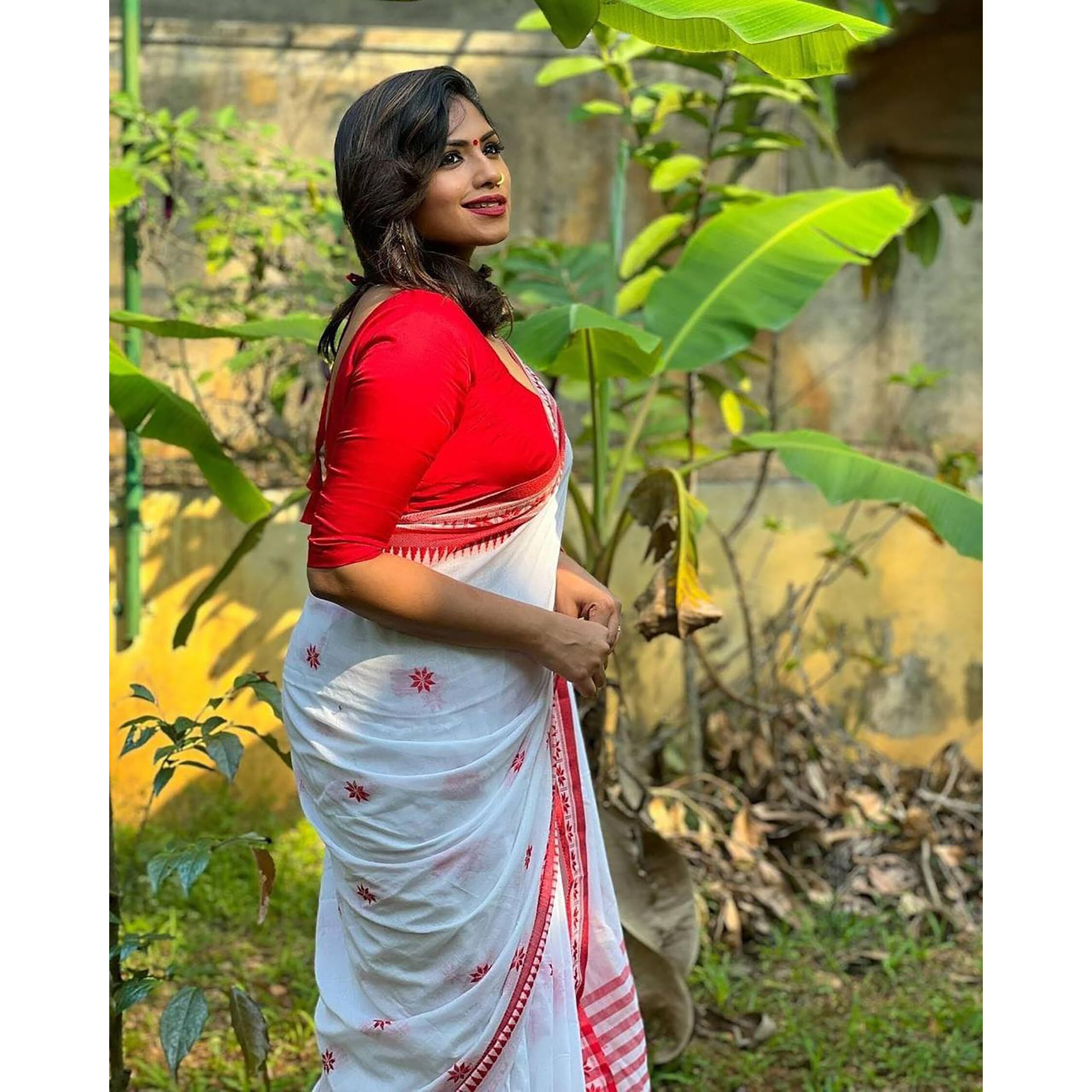 Anjaneya Sarees Kanjivaram Banarasi Silk Designer Solid Saree With Blouse (White)