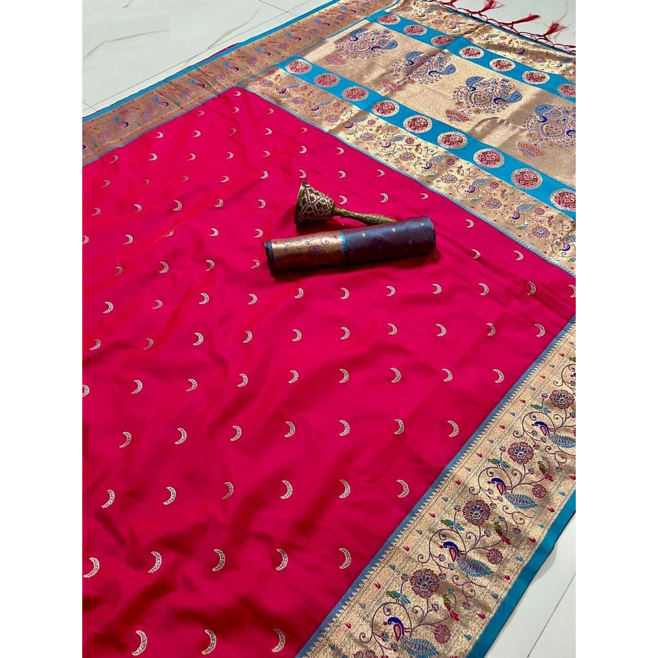 Panzora Woman's Pure Paithani Silk Saree With Unstitched Blouse Piece