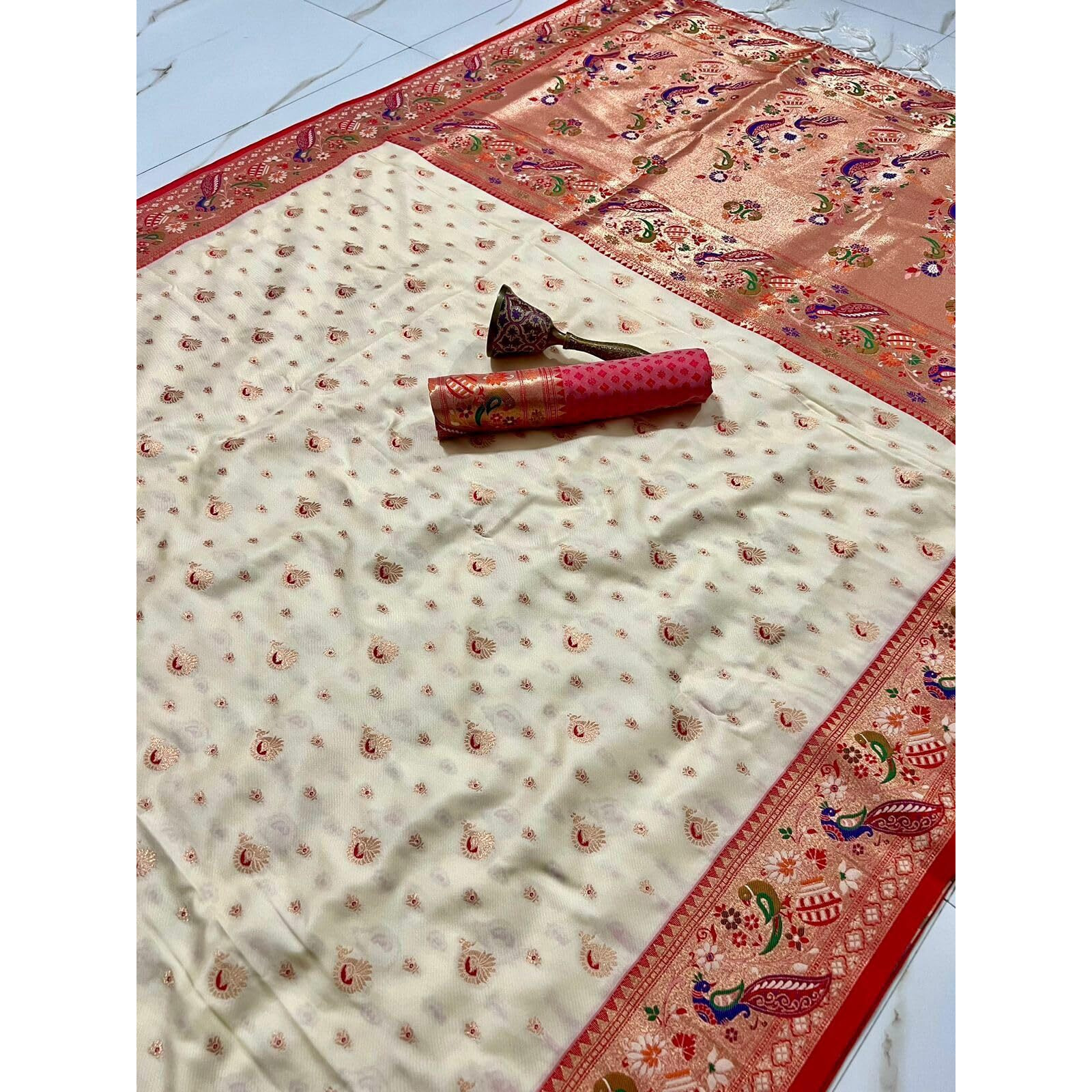 Panzora Woman's Pure Paithani Silk Saree With Unstitched Blouse Piece