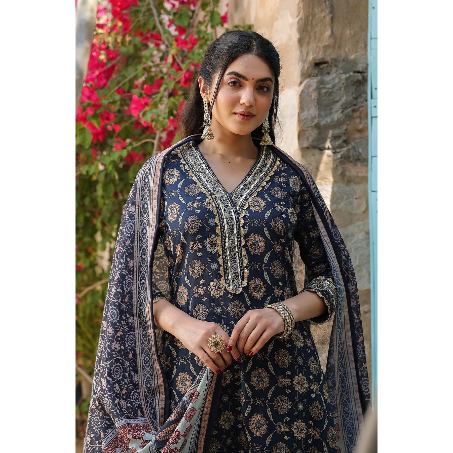 NAINVISH Women's Viscose Rayon Printed Straight V-Neck Kurta Pant with Dupatta (SD714_KBD-S_Blue)