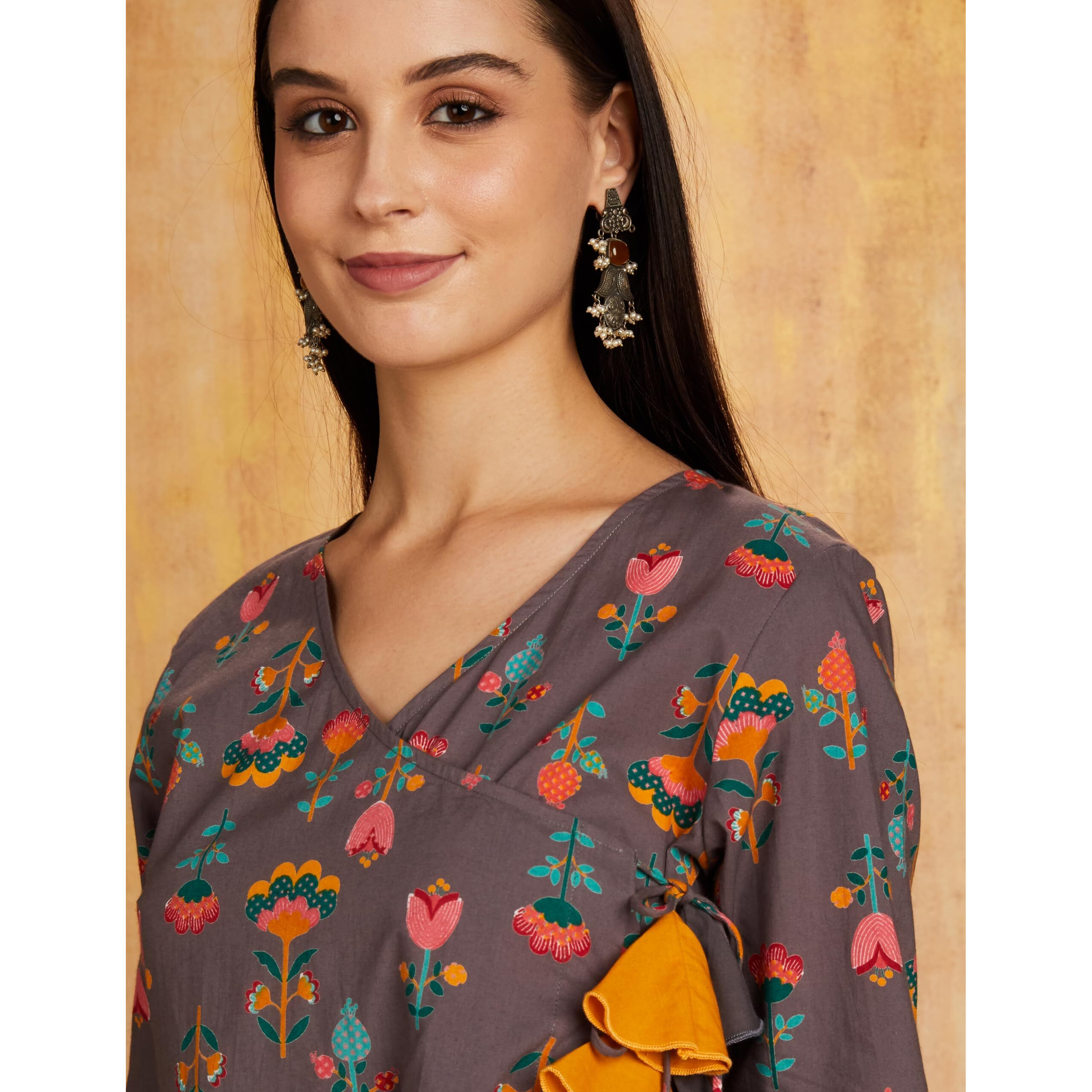 Amazon Brand - Myx Women's Cotton Regular Kurta (AW22MYX27_Grey Floral_S)