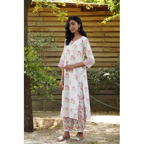 LookMark Kurta Set Elegance Meets Comfort in Style Stay Comfortable Yet Stylish with Our Cotton Blend Kurti Pant Sets Pink