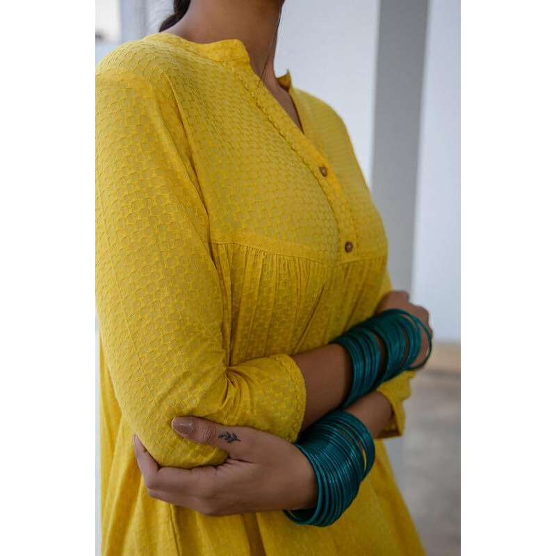 Janasya Women's Yellow Cotton Jacquard Self Design Gathered Co-Ord Set(JAA24CD00201-M)