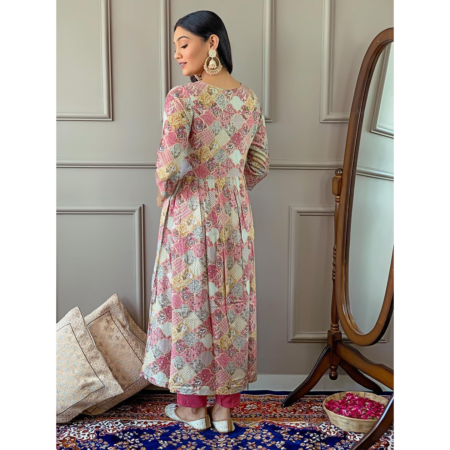 Naixa Women's Pink Viscose Rayon Printed Flared Kurta with Pant and Laced Dupatta Set