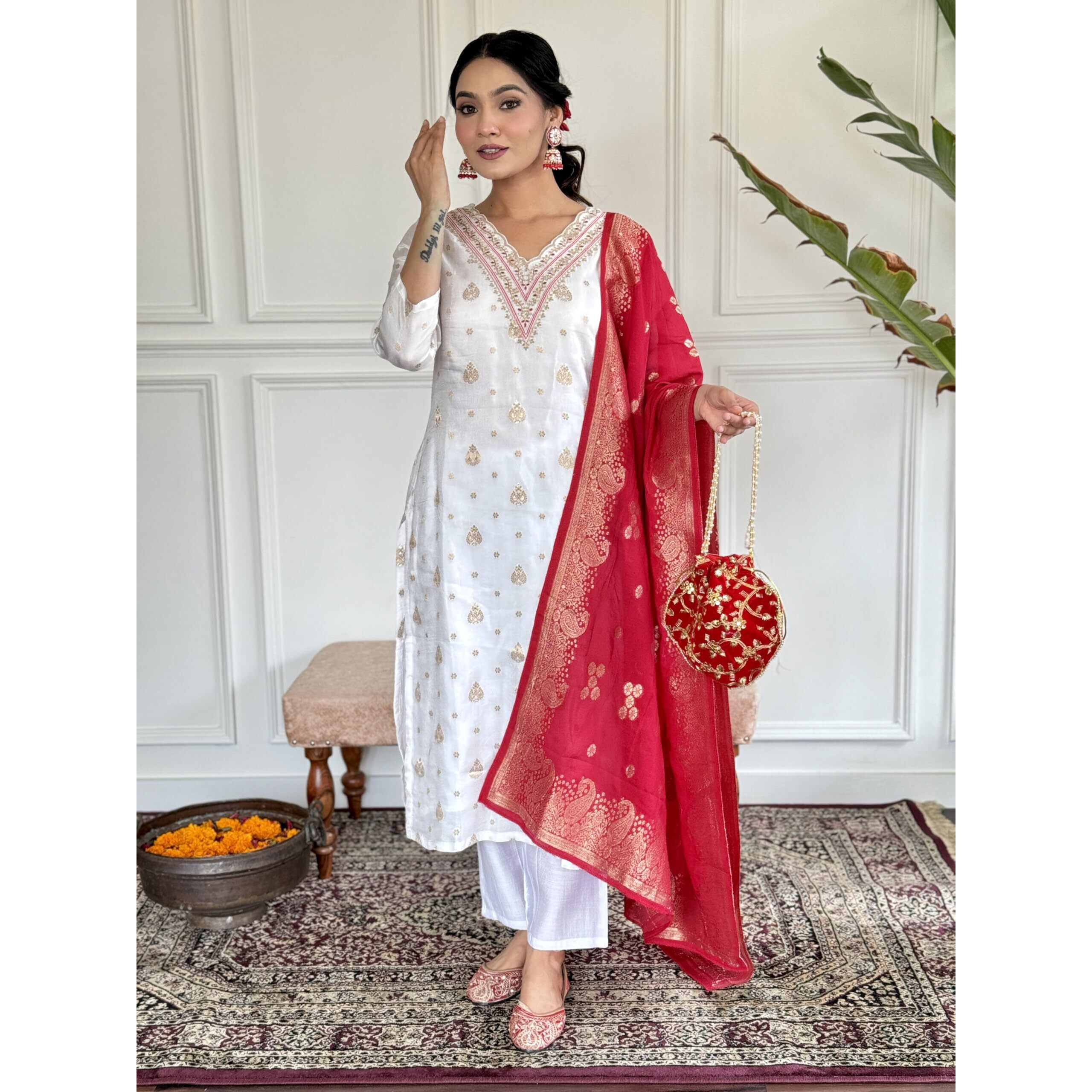 Naixa Women's White Jacquard Viscose Embroidered Straight Kurta with Gadhwal Pant and Jacquard Silk Jacquard Dupatta Sets (NX2-JK-108-White-L)