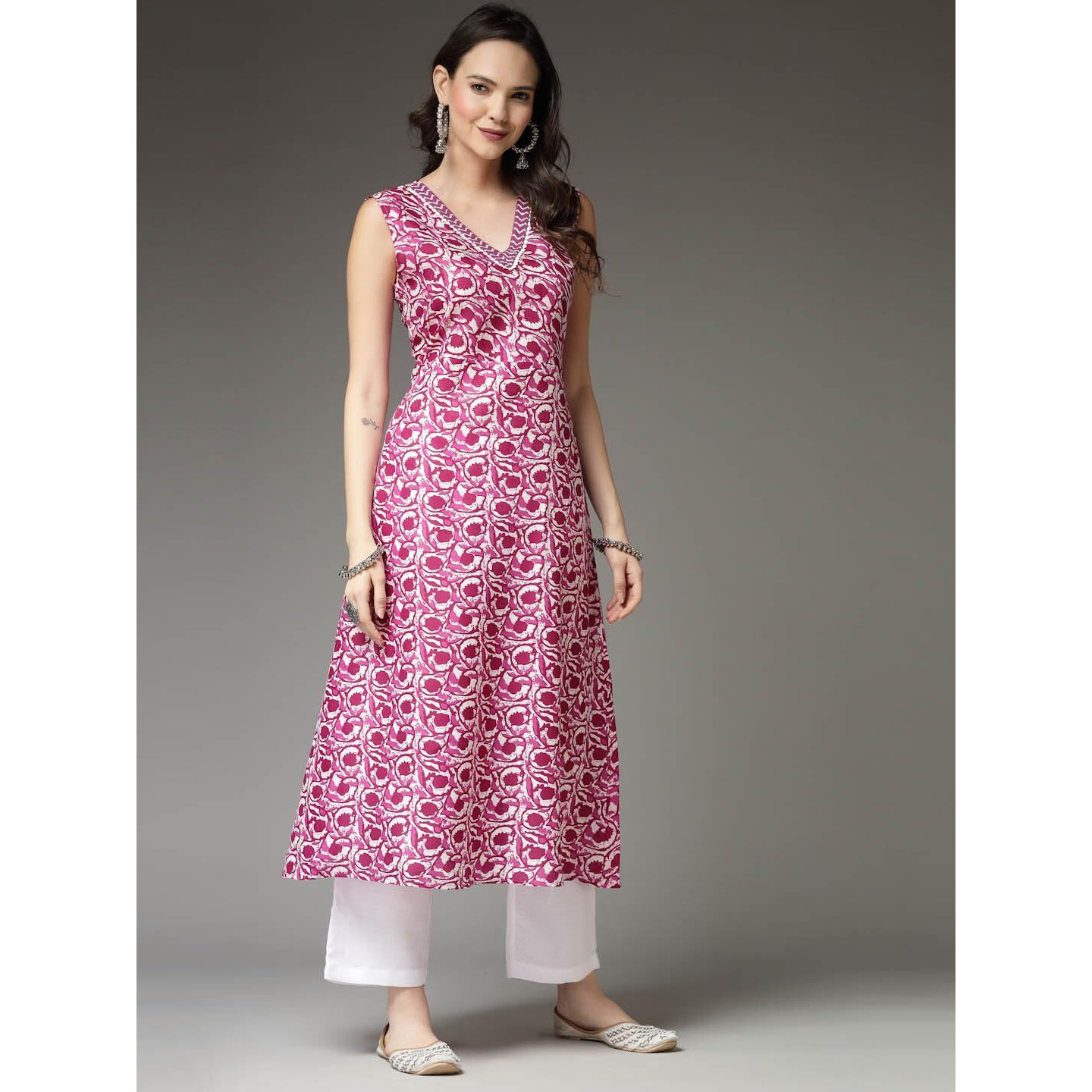 Stylum Women's Floral Printed Cotton Blend A-Line Kurta (PURPLEKYRA40_Purple, L)