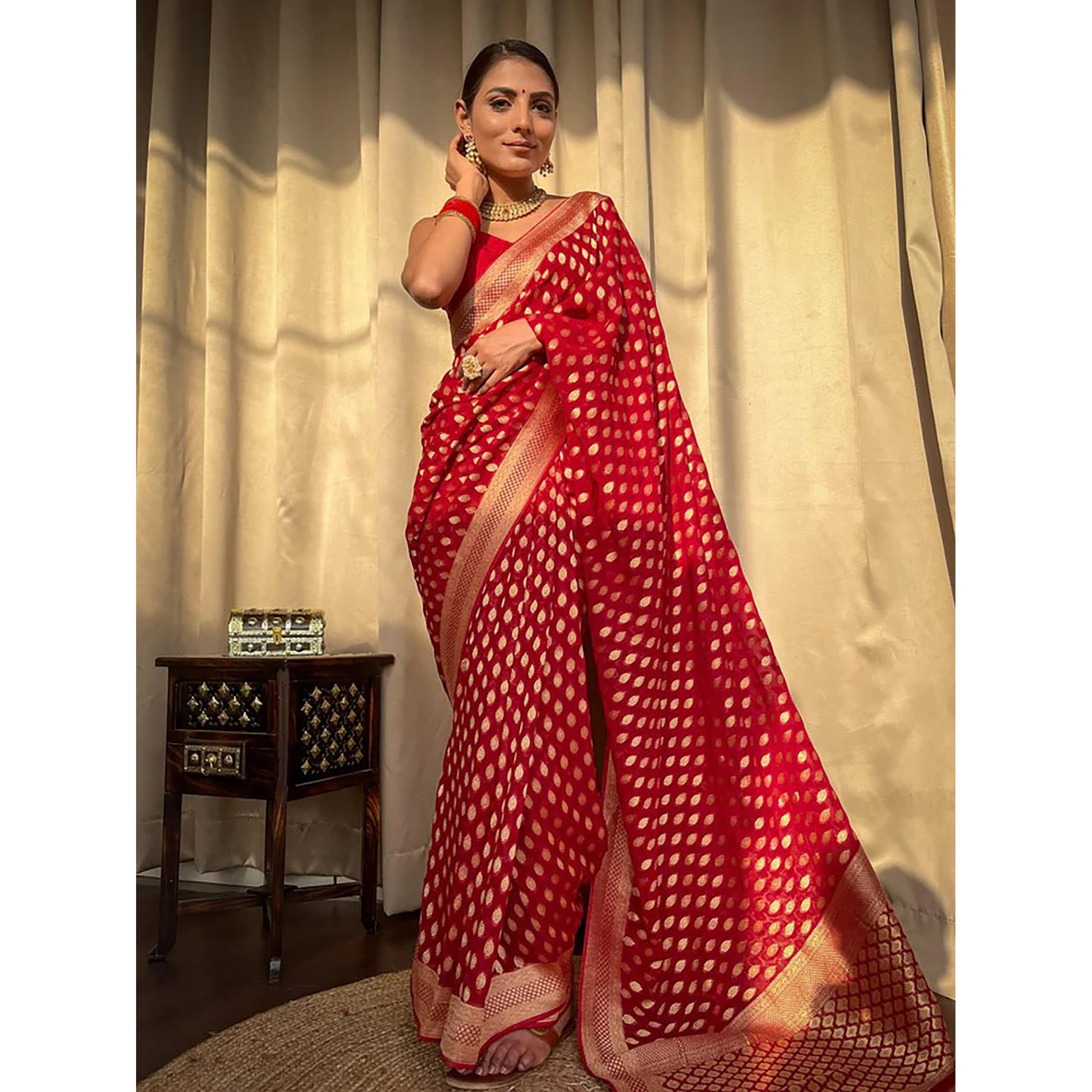 Anjaneya Sarees Designer Banarasi Silk Kanjivaram Solid Saree With Blouse (Red)