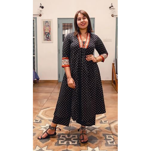 ANNI DESIGNER Women's Rayon Blend Floral Regular Kurta with Pant (Karidos Clrs-VKs01_Black
