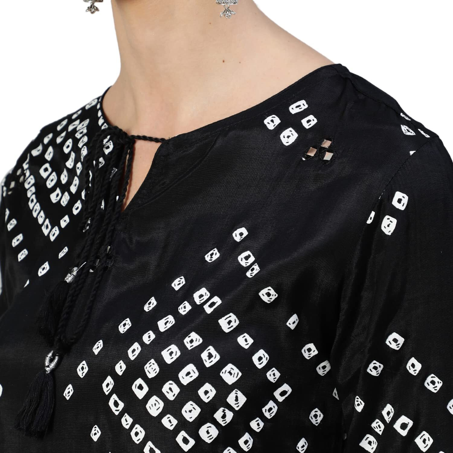 ishin Women's Silk Blend Embroidered Straight Kurta suit set With Dupatta & Pants DhKpldsgl-18035_M_Black