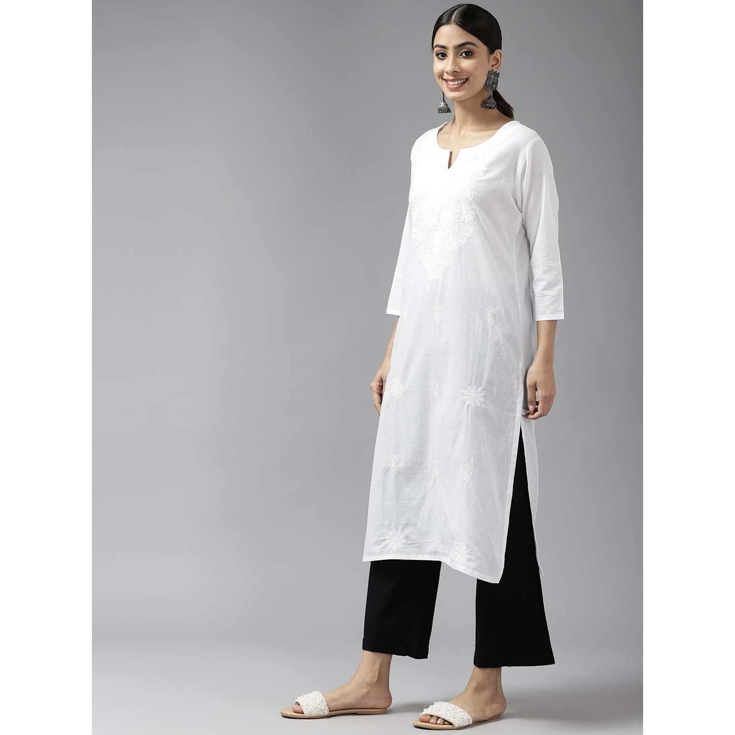 YUFTA Women White Floral Chikankari Kurta_(1230KURWH_L)