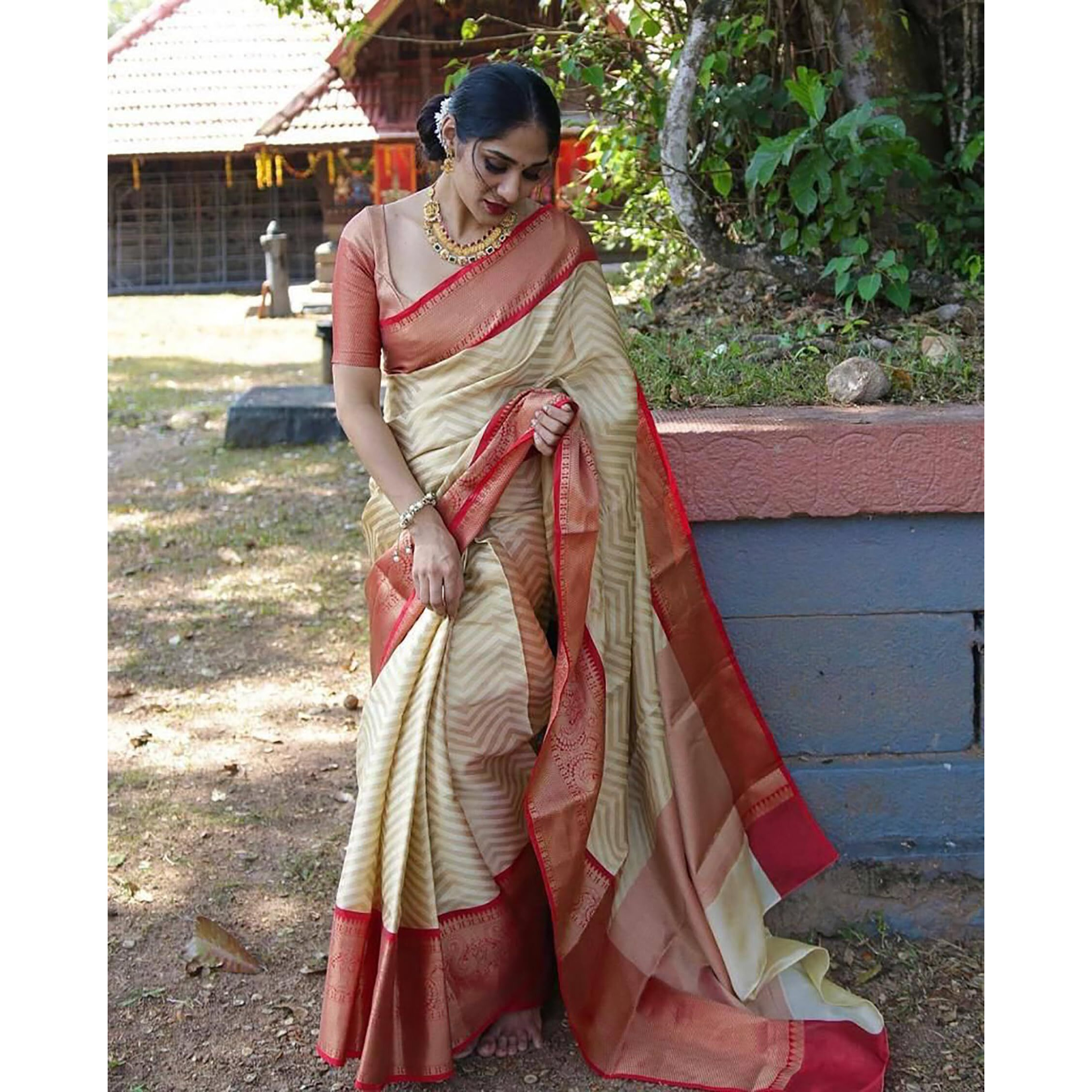 AldwychDesigner Silk Banarasi Kanjivaram Saree With Blouse (Cream)