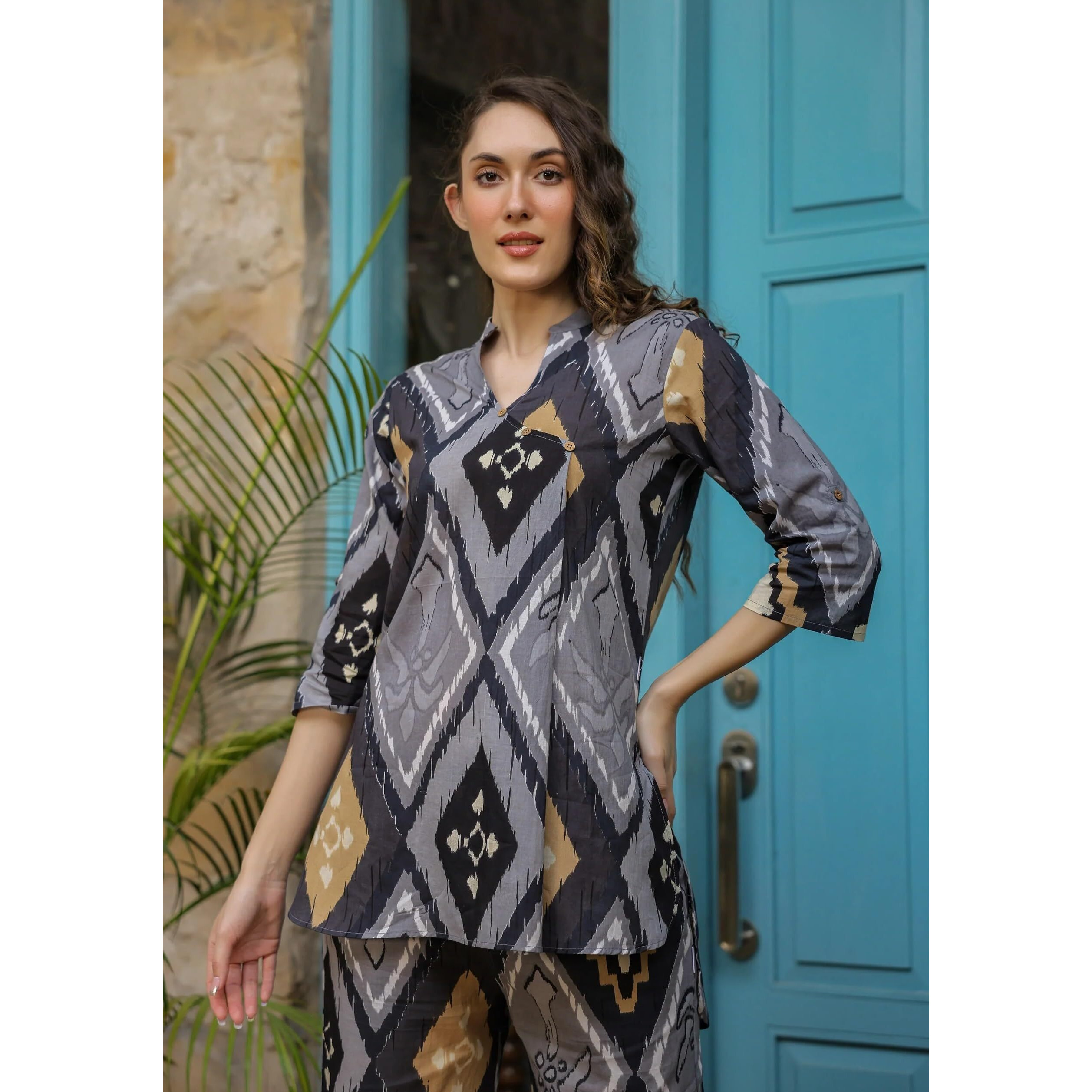 KLOSIA Women Kurta Set for Women | Co-ords Set | Kurta Pant Set | Coordinate Set | Summer Suit | Printed Short Kurti with Pant Set | (Small) Black