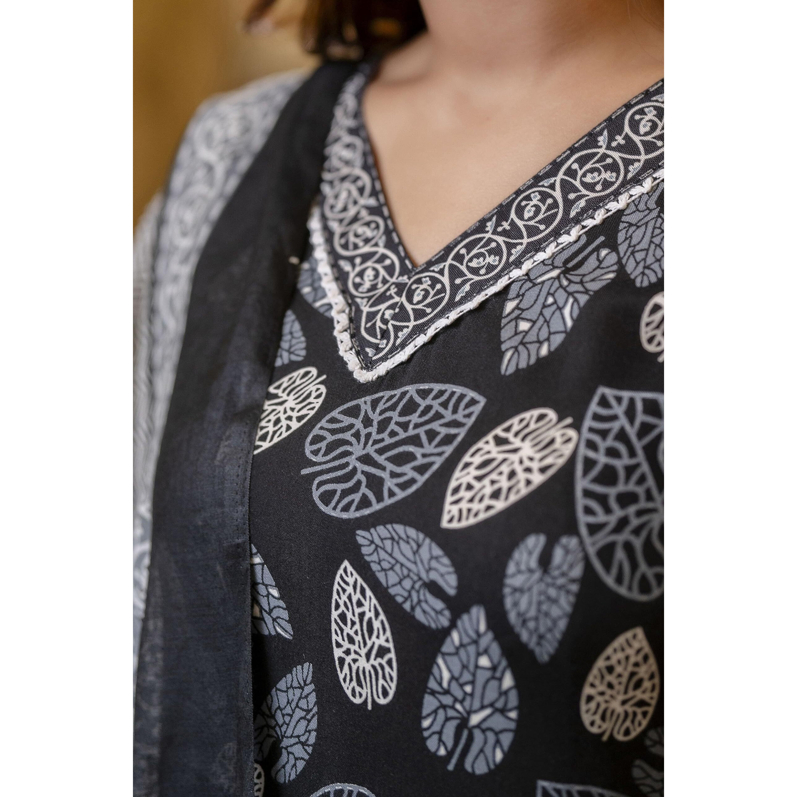 LookMark Women's Printed Cotton Blend Lace A-Line Kurta Pant Dupatta Set - Ethnic Elegance for Every Occasion Experience Comfort and Style with This Stunning Ensemble (AZ-LM-OG-KS2122-XL) Black