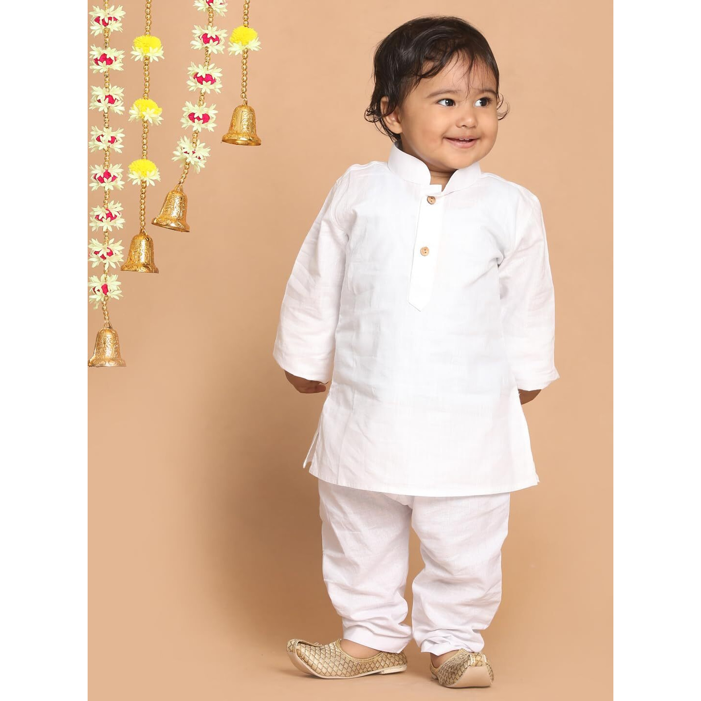 Vastramay Infant Boys White Cotton Blend Kurta Pyjama Set || Classic Solid Kurta In Cotton Fabric With White Pyjama || Elegant For Holi & EID Celebration_VSHISBK007WHnPCWH_20