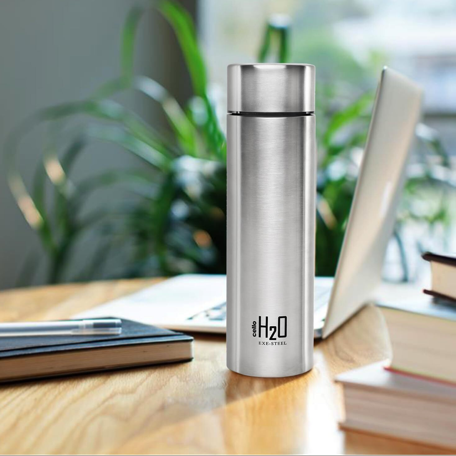 CELLO H2O Stainless Steel Water Bottle | Leak proof & break-proof | Lid is sealed by a silicone ring | Best Usage for Office/School/College/Gym/Picnic/Home/Fridge |1 Litre | Silver, 1 Unit