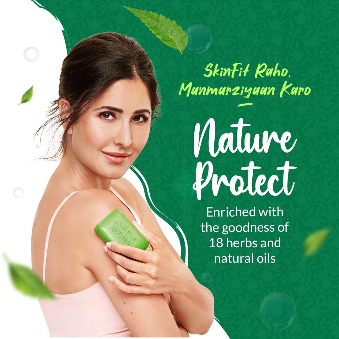 Medimix Ayurvedic Classic 18 Herbs Bathing Soap 125g (Combo Pack of 3) | Natural Oils For Healthy & Protected Skin | Shop Herbal | Natural | Paraben-free & Sulphate-free | 100% Vegan