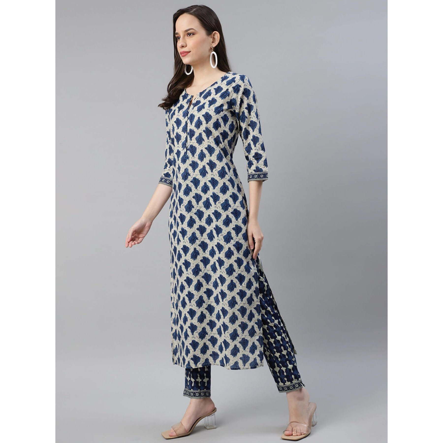 Vaamsi Women s Rayon Blend Blend Floral Block Printed Straight Kurta Pant With Dupatta (VKSKD1099_XXL_Off-White)