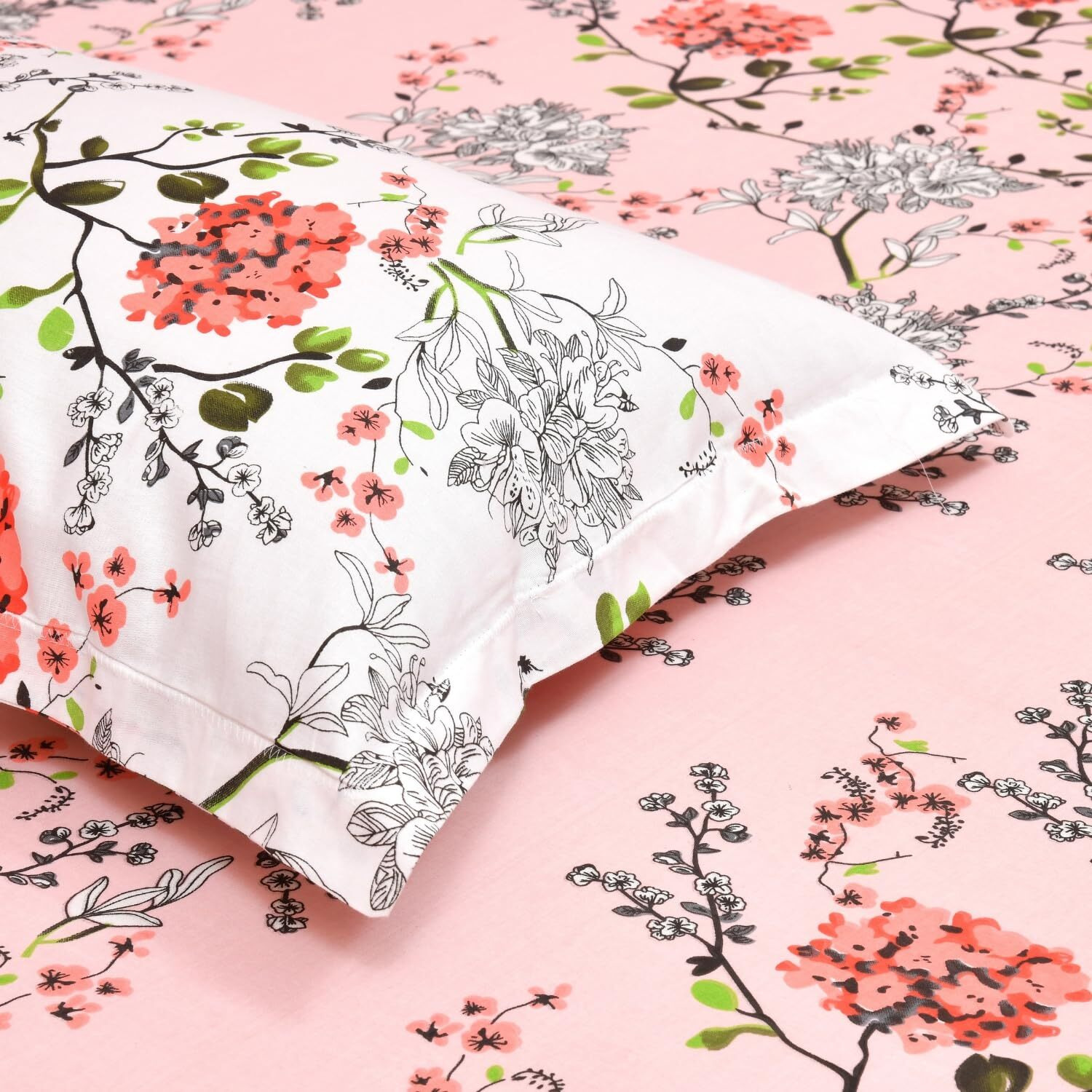 haus & kinder Double Size Bedsheets for Bed, 186 TC, 100% Cotton Bed Sheet for Queen Size Bed with 2 Pillow Covers, Bedsheet with VSD Pink Design