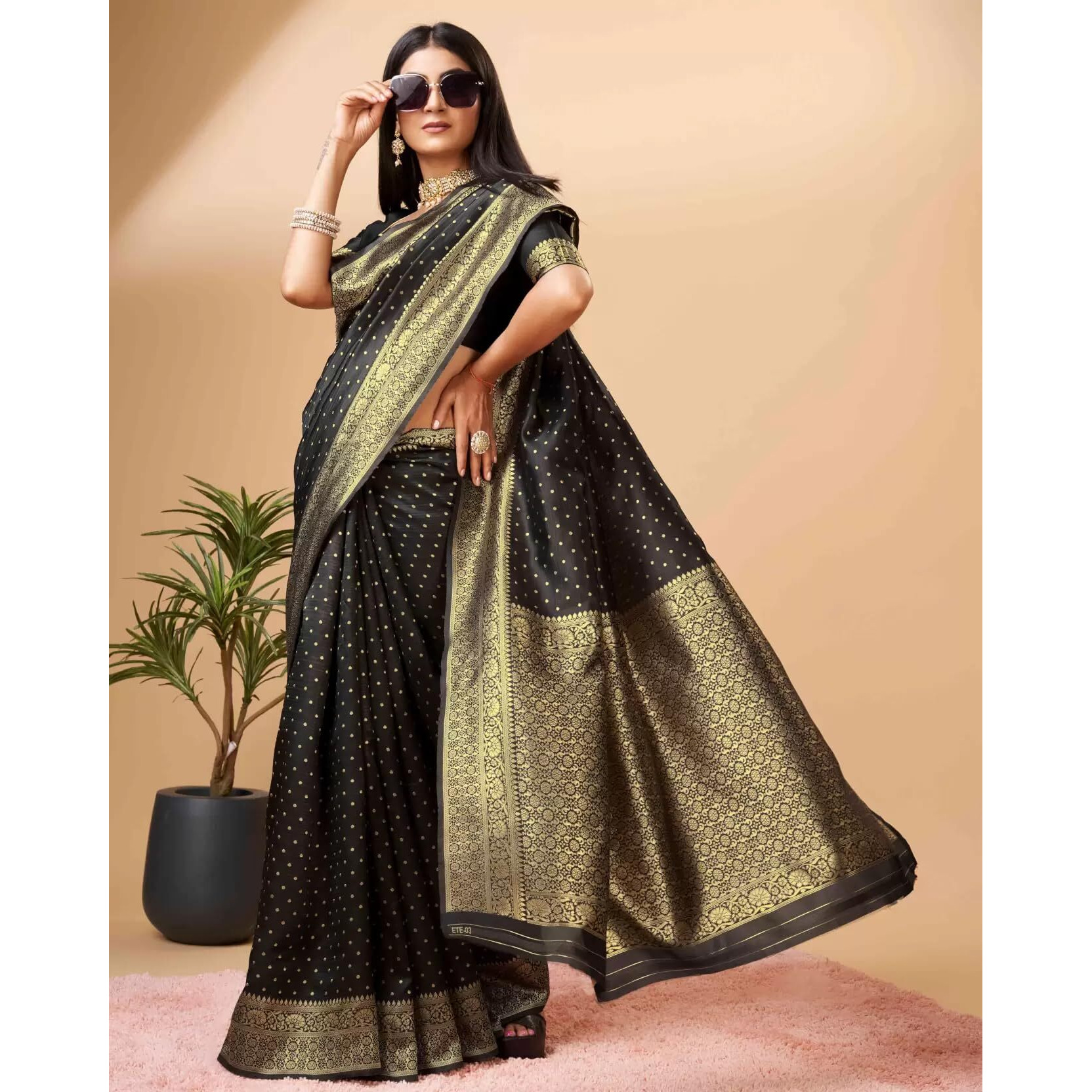 Sugathari Womens Banarasi Saree Pure Kanjivaram Silk Saree Soft new ladies 2023 Design Wear Pattu Sarees Latest Cotton Party Sari collections With Blouse Piece for Wedding sadi (SAM PARI 113 BLACK)
