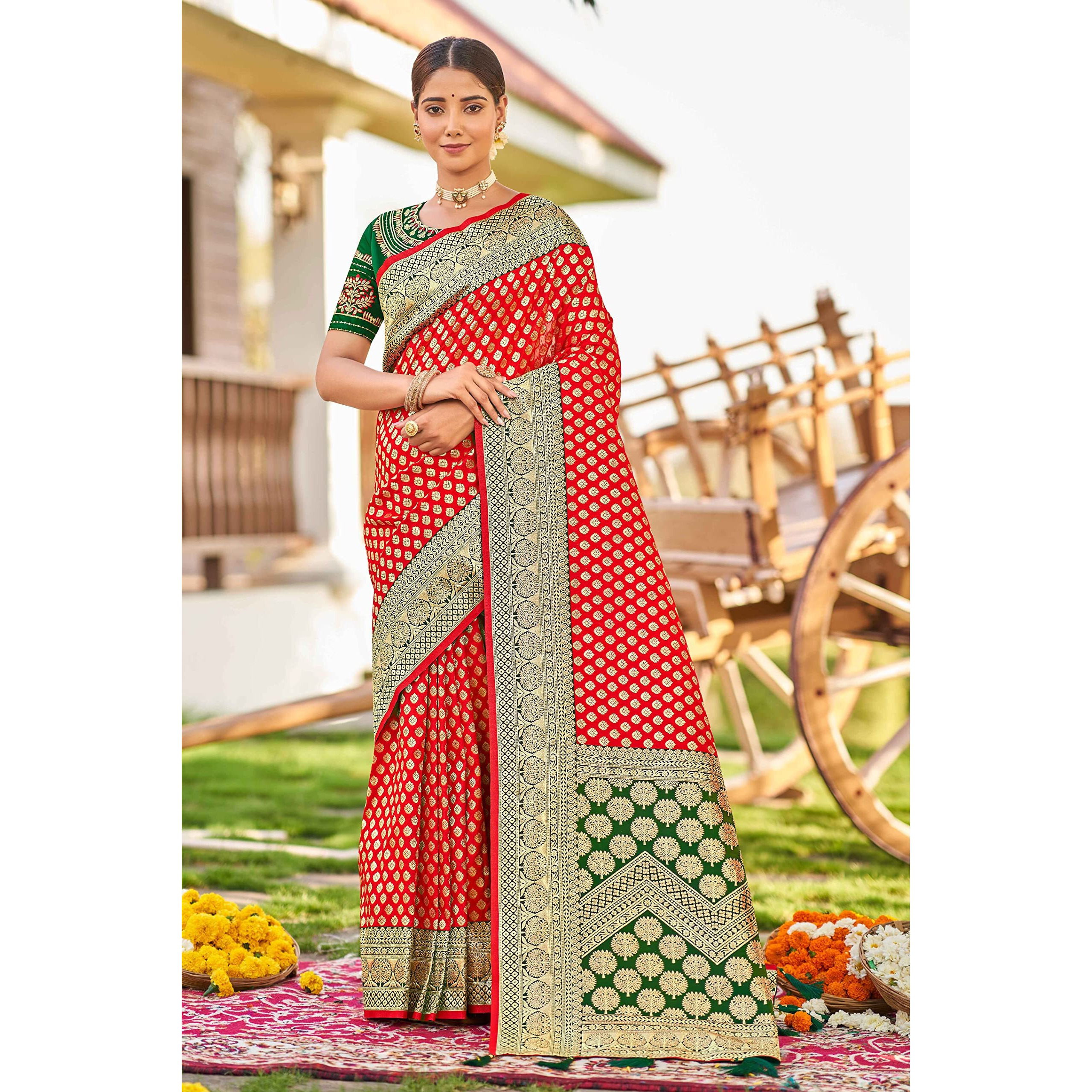 MANOHARI adorable woven pattern Banarasi Silk saree for women with Blouse Piece_MN1742