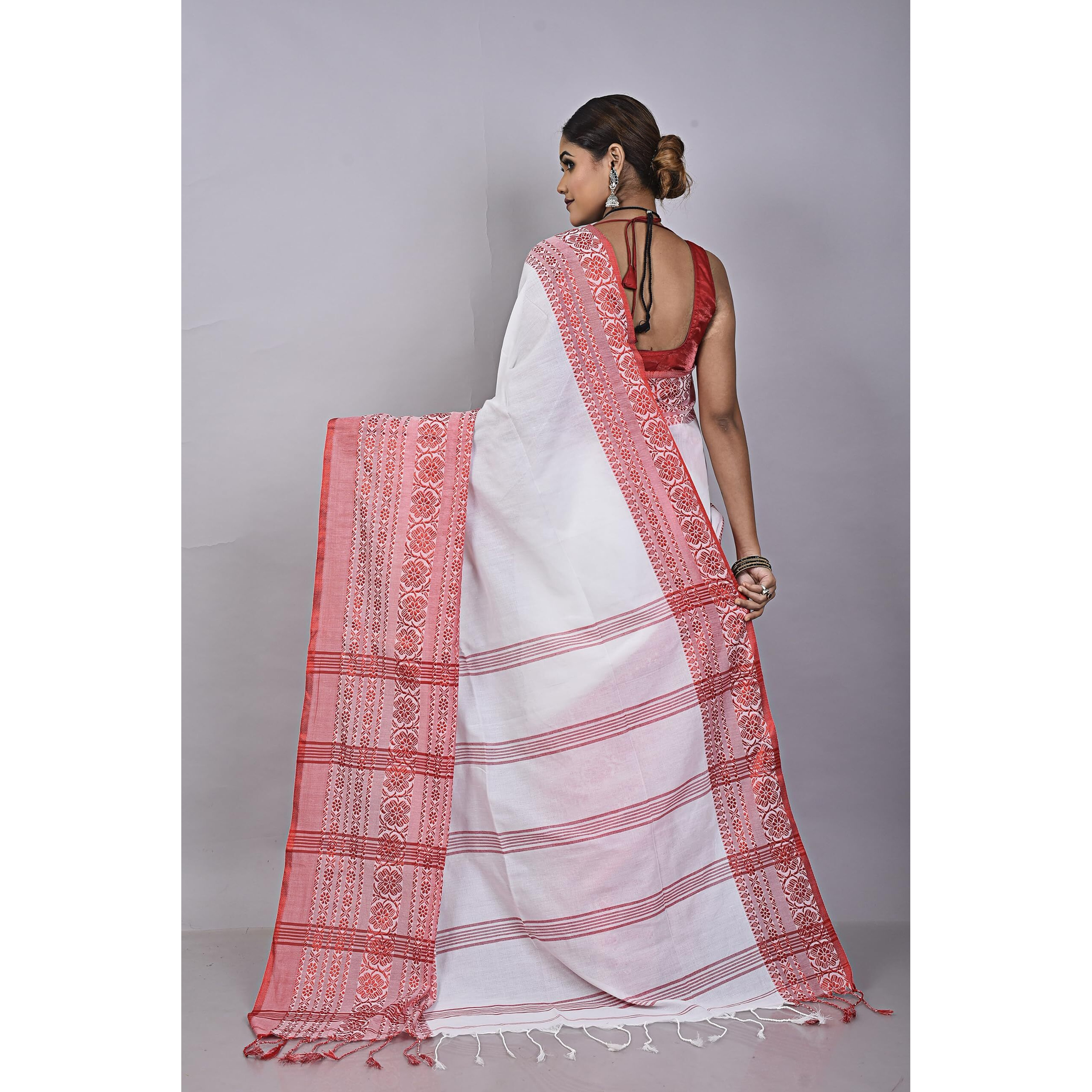 Laxmi Handloom Womens Traditional Bengal Handloom Begampuri Cotton Saree (White Red)