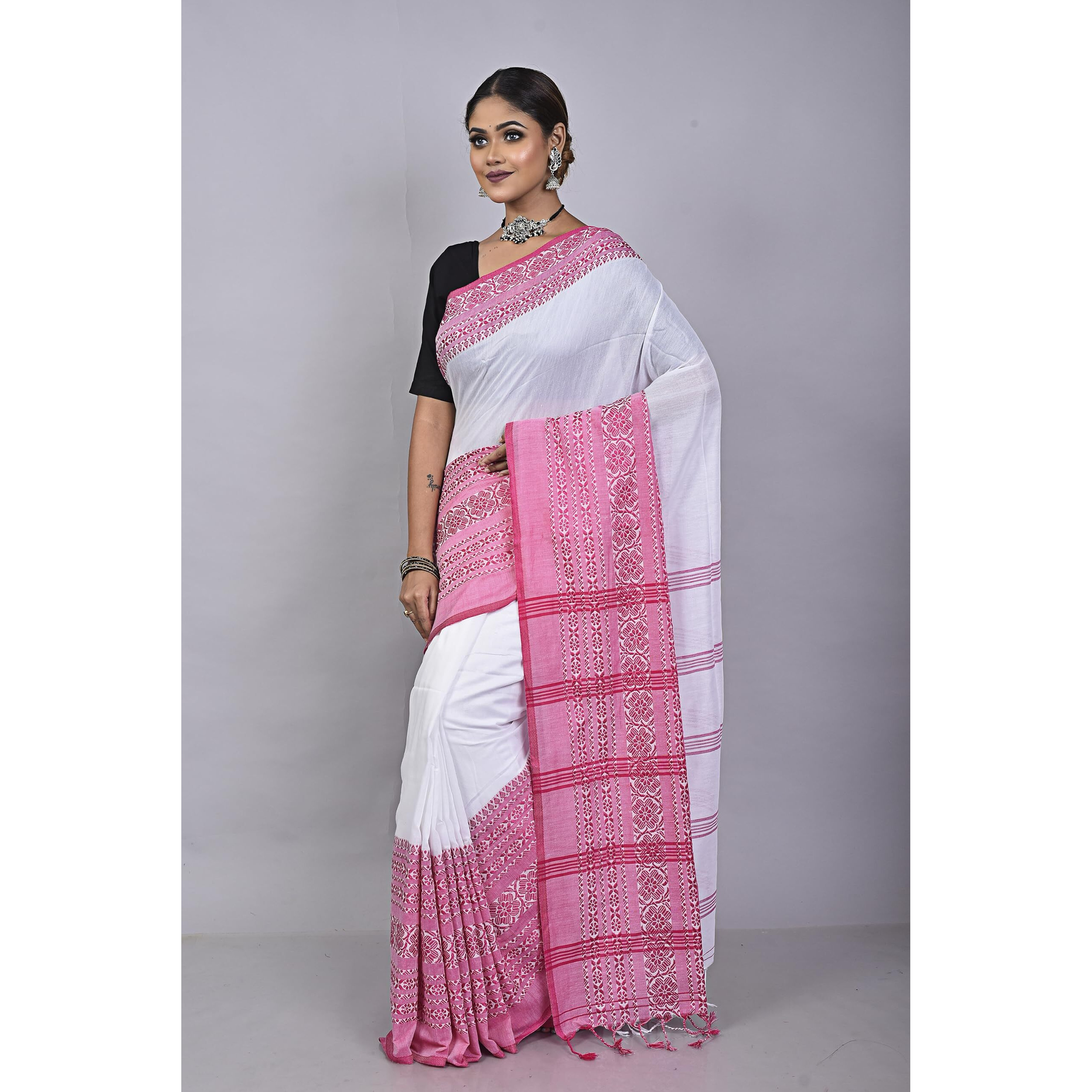 Laxmi Handloom Womens Traditional Bengal Handloom Begampuri Cotton Saree (White Pink)