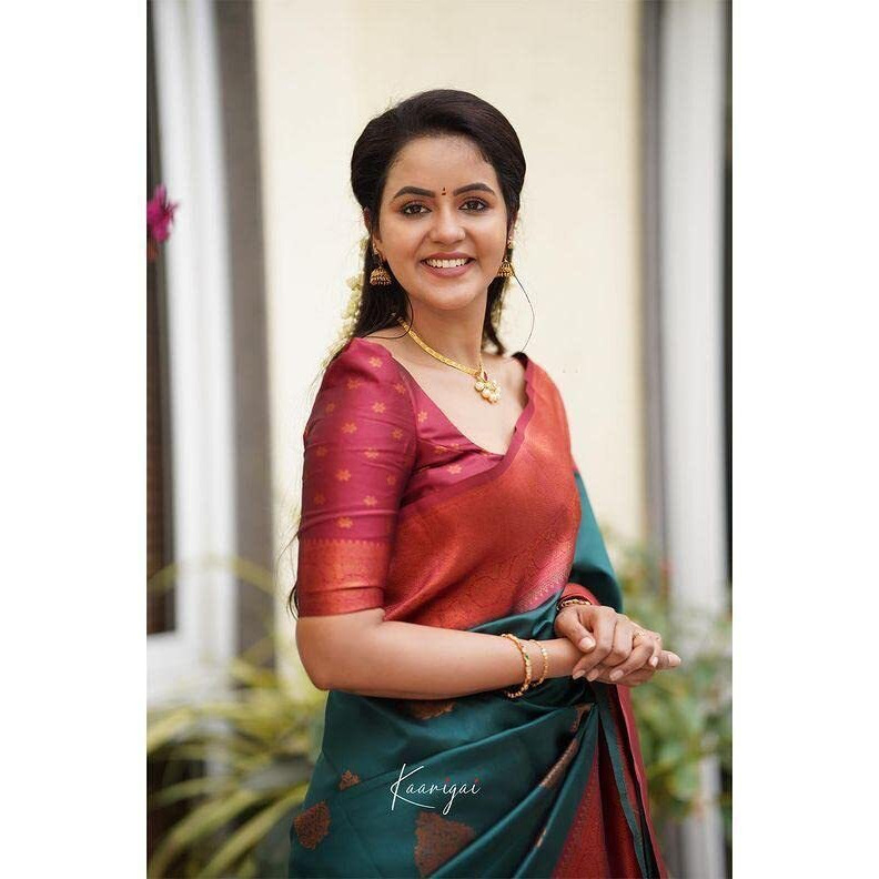 Flosive Womens Present Banarasi Soft Lichi Silk Saree Beautiful Jacquard Rich Pallu Design Work Zari Woven Kanjivaram Silk Style Saree With Soft Lichi Silk Blouse Piece Ayn Ritch (Green)