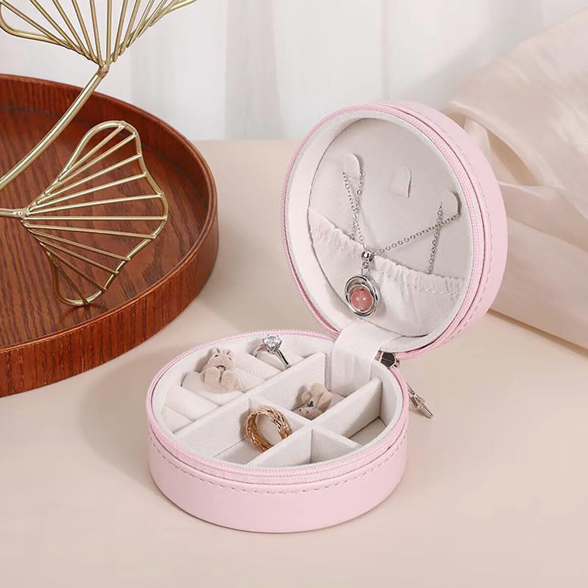 Awestuffs Jewellery Travel Case, Small Jewelry Box, Traveling Jewelry Organizer, PU Leather Storage Box, Portable Jewellery Storage Holder (Pink Round)