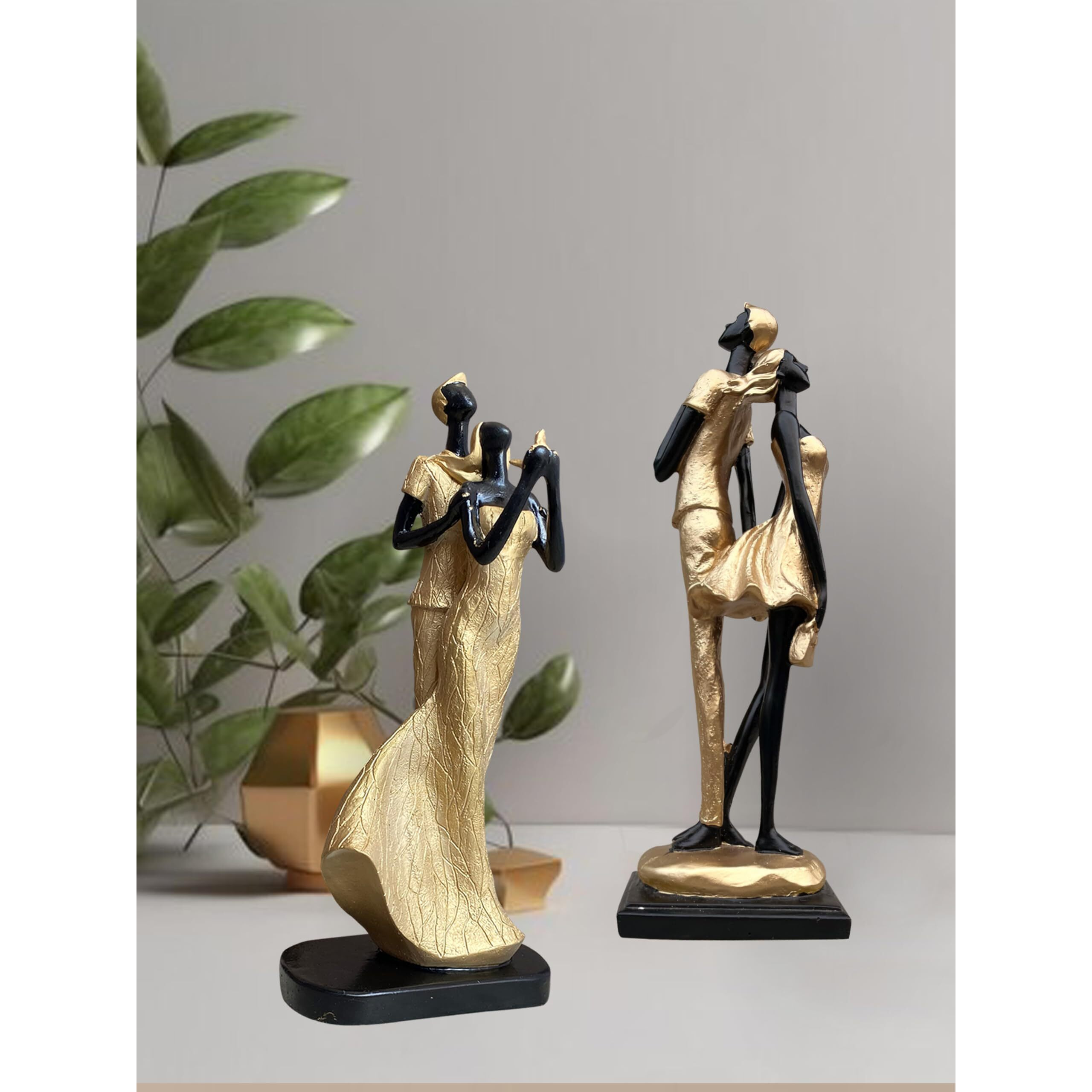 Xtore Stylish Golden Black Resin Romantic Couple Statues for Home Decor (Pack of 2, Black & Golden)