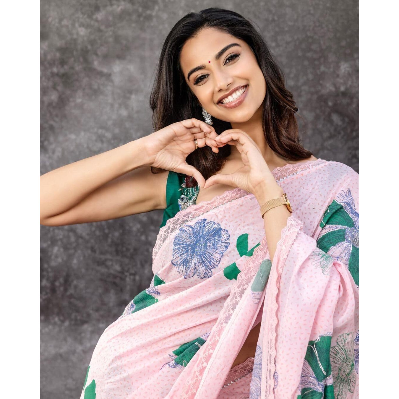 Sidhidata Womens Georgette Floral Printed Saree With Unstitched Blouse Piece (Crew Pink_Pink_Free Size)