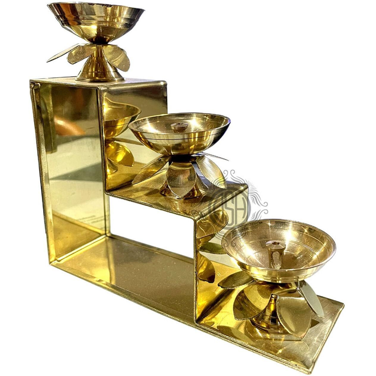DSH CRAFTING YOUR CURIOSITY Brass Diya Oil Lamp for Puja Home Office Mandir Akhand Jyot Diya Deepak for Diwali Festival Gift Item