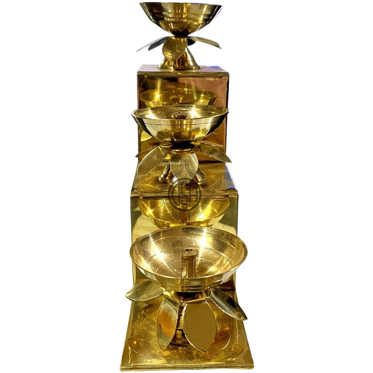 DSH CRAFTING YOUR CURIOSITY Brass Diya Oil Lamp for Puja Home Office Mandir Akhand Jyot Diya Deepak for Diwali Festival Gift Item