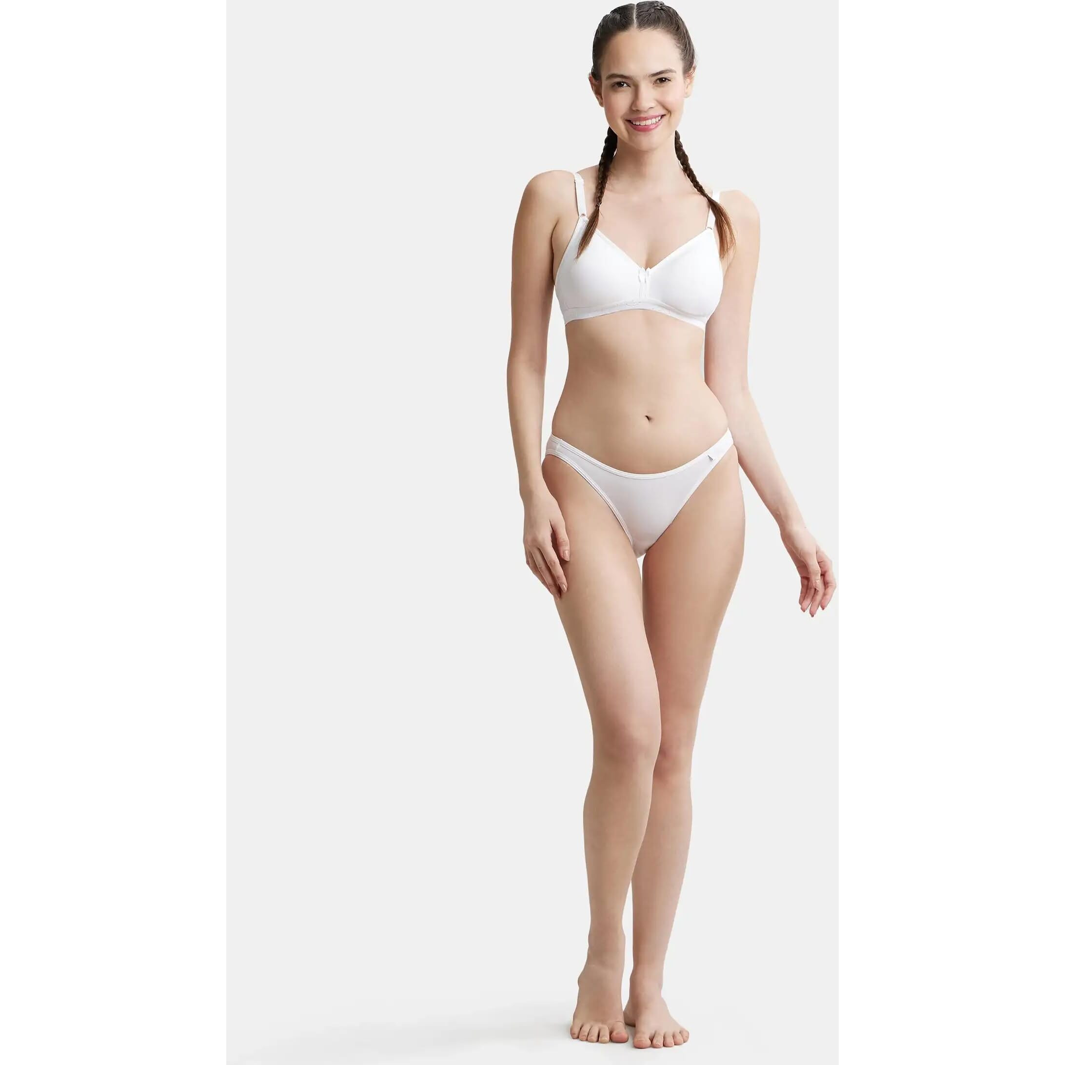 Jockey 1581 Women's Wirefree Non Padded Super Combed Cotton Elastane Stretch Medium Coverage Beginners Bra with Ultrasoft and Durable Underband_White_32B