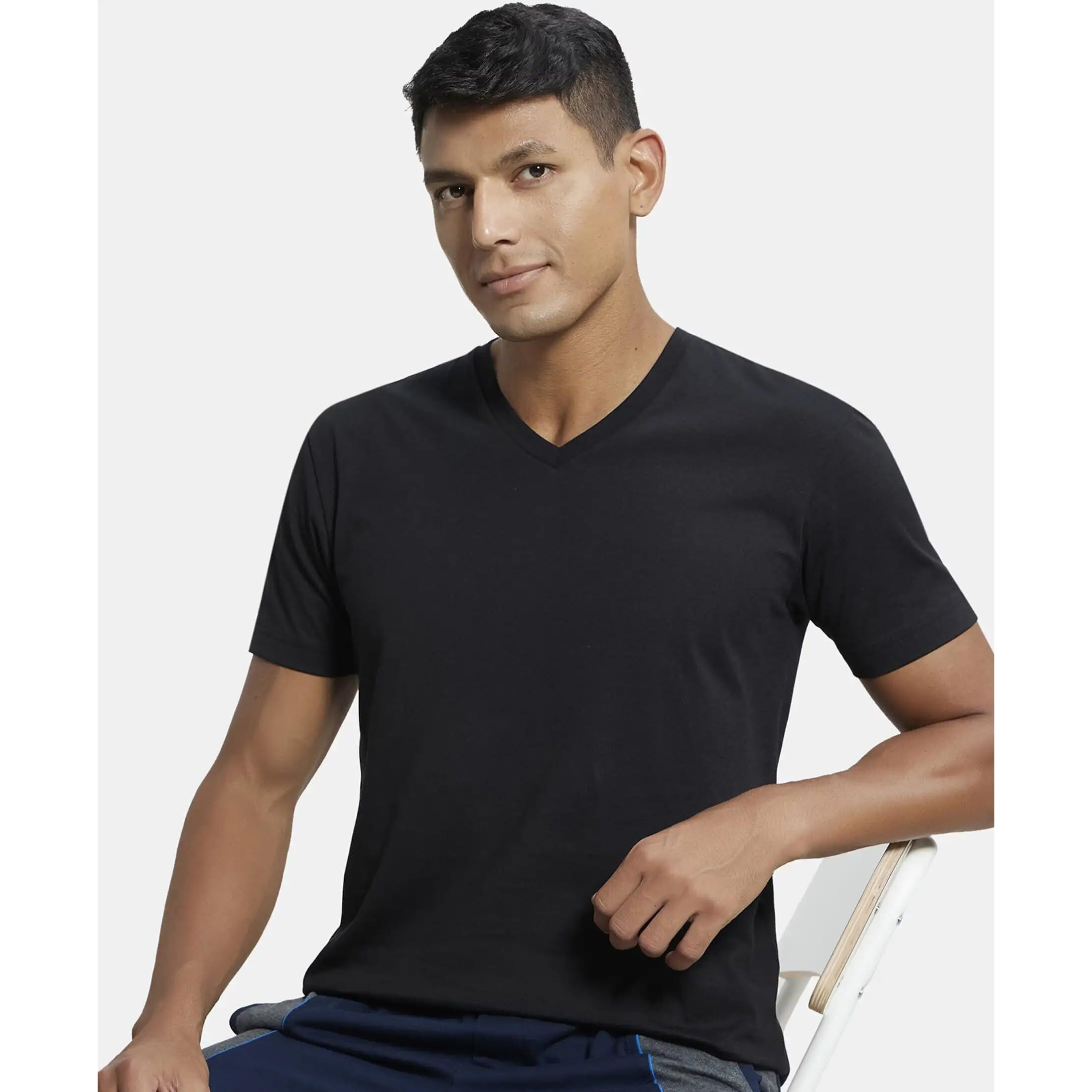 Jockey Men's Regular Fit V Neck Half Sleeved T-Shirt 2726_Black_XL