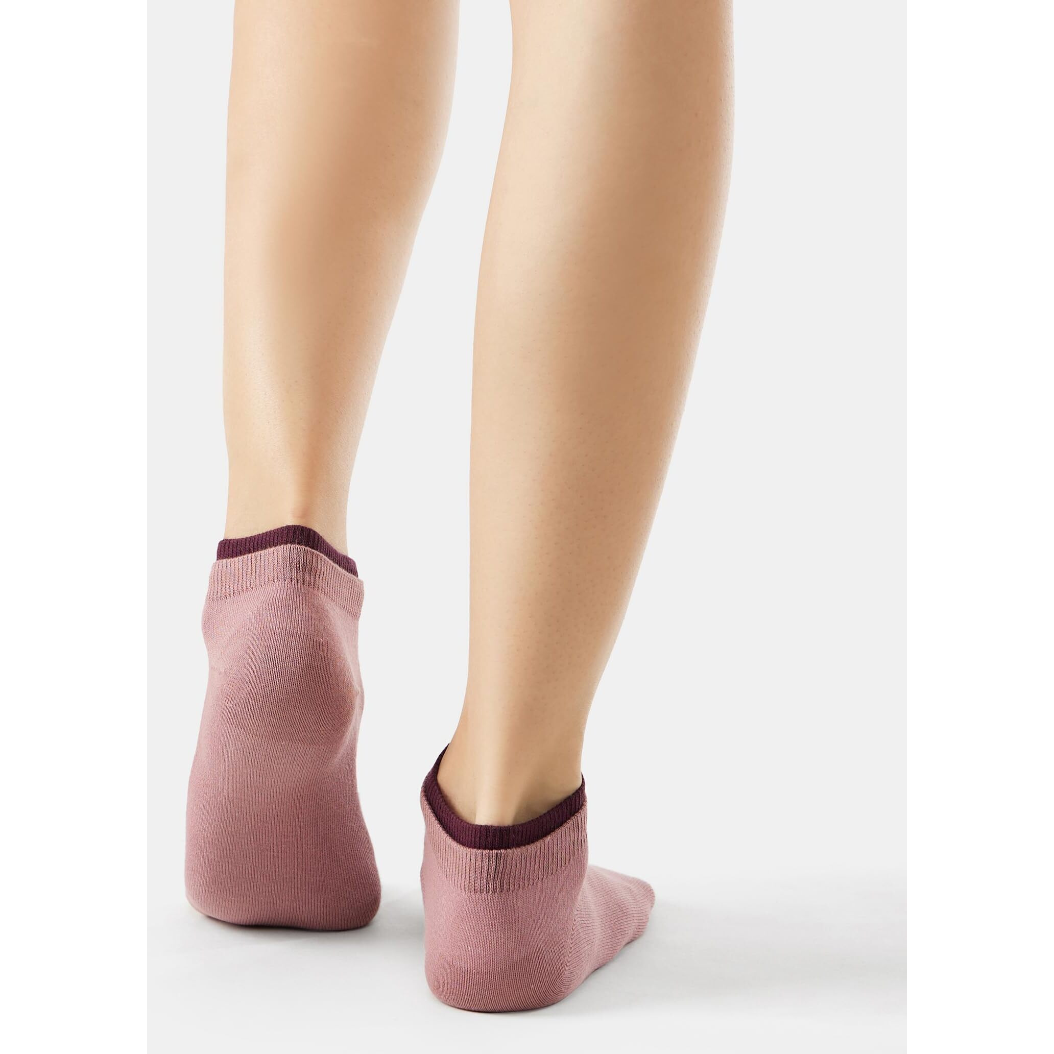 Jockey Women's Low Ankle Length Compact Cotton Stretch Socks with StayFresh Treatment (Pack of 2) 7491_Wistmauve&Winetasting_Free Size