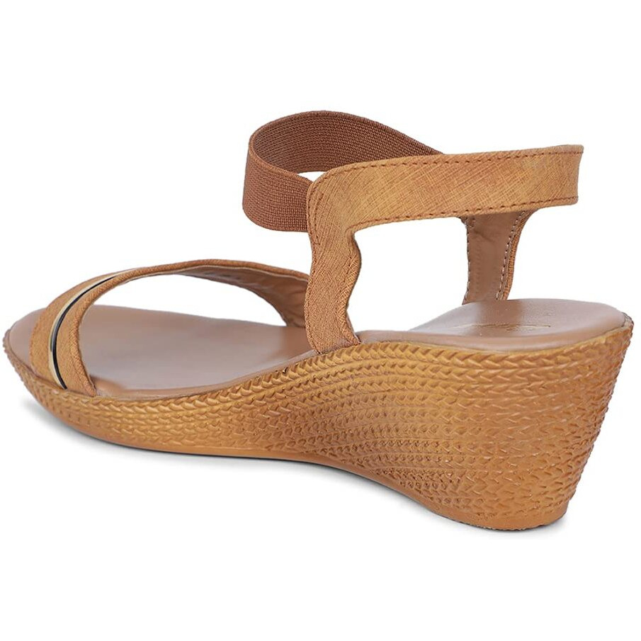 Bata Womens Lille Heels, (6618515), 5 Beige