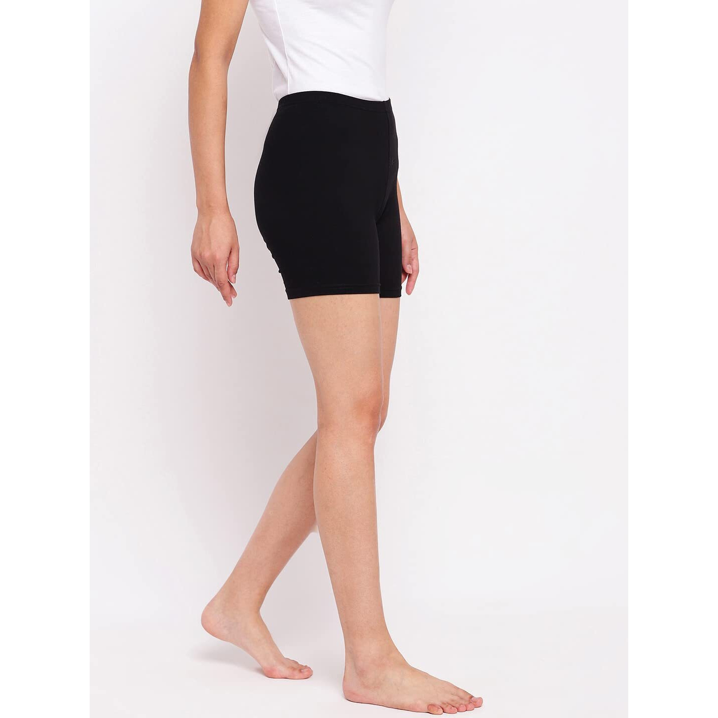 Enamor Women's Shorts (Black, S)
