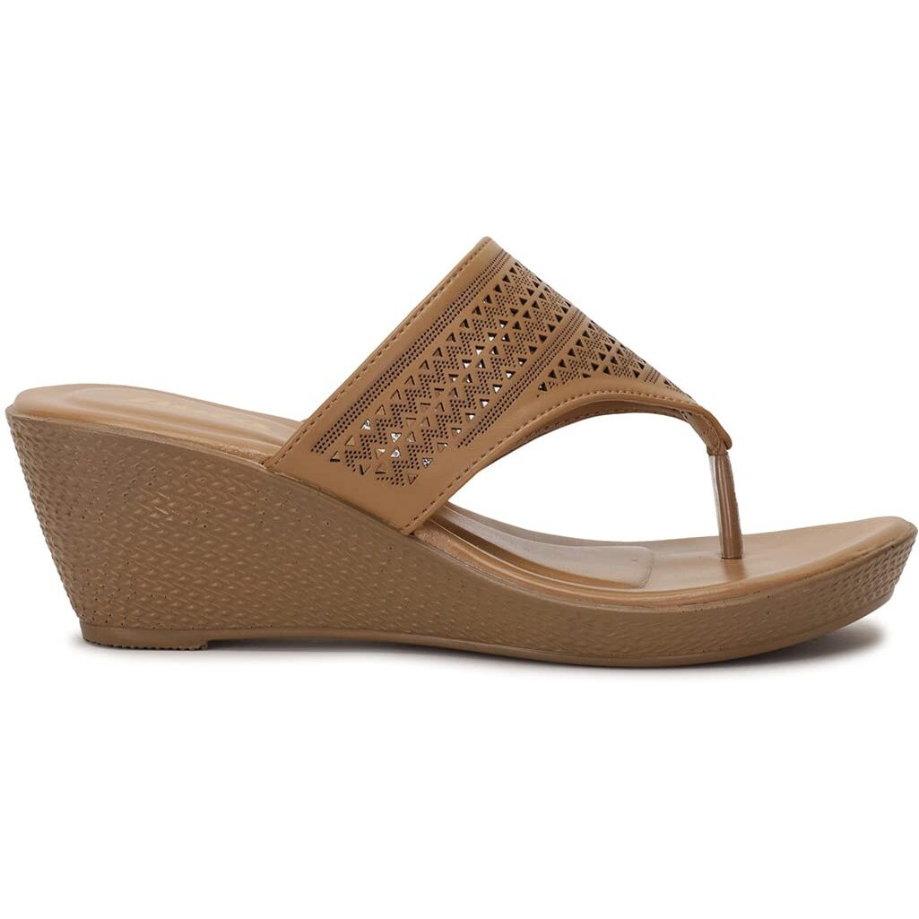 Bata Womens Alaska Thong Heels, (6718213), 4 Gold