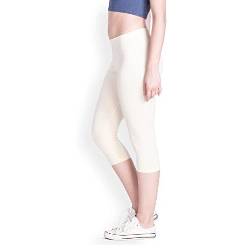 Lyra Women Solid Premium Cotton Capri Cream