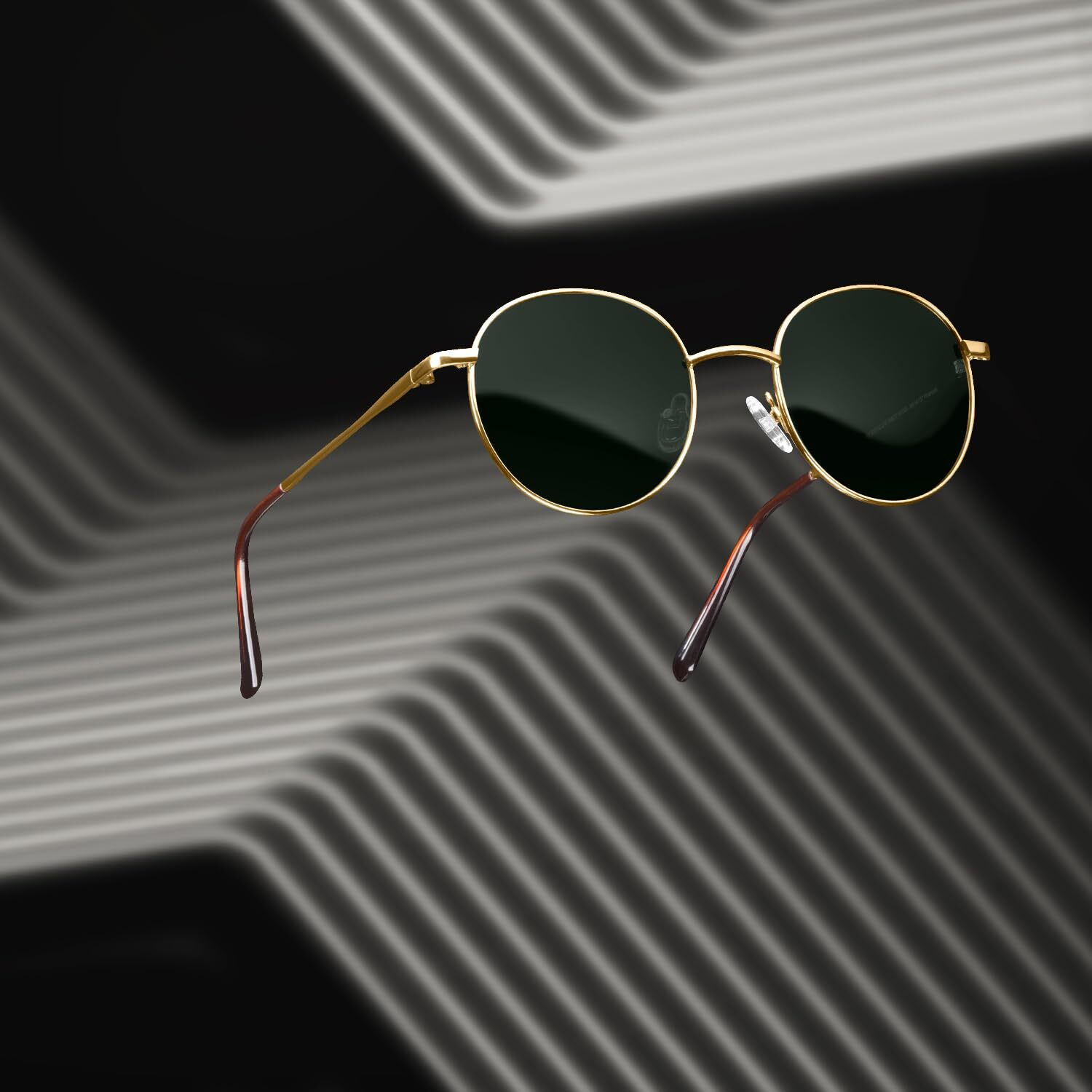 VINCENT CHASE EYEWEAR By Lenskart | Full Rim Round | Polarized and 100% UV Protected Sunglasses | Men & Women | Medium | VC S13112 (Color-Frame Gold/Lens Green)-Pack of 1