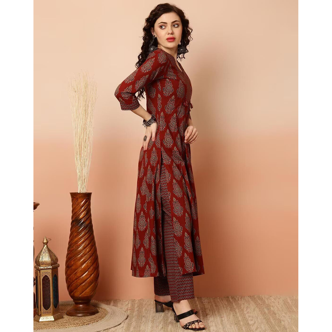 KLOSIA Women Printed Kurta and Pant Set with Dupatta (in, Alpha, XL, Red)