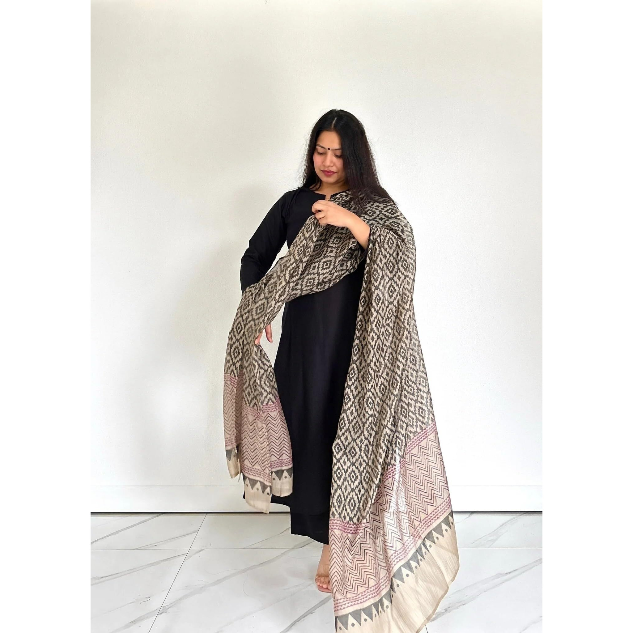 ANNI DESIGNER Women's Rayon Blend Straight Solid Kurta with Pant & Dupatta (Jamana Black_S_Black_Small)