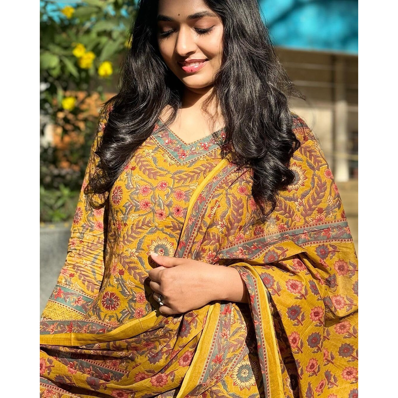 KLOSIA Women Printed Kurta and Pant Set with Dupatta (Medium) Mustard Yellow