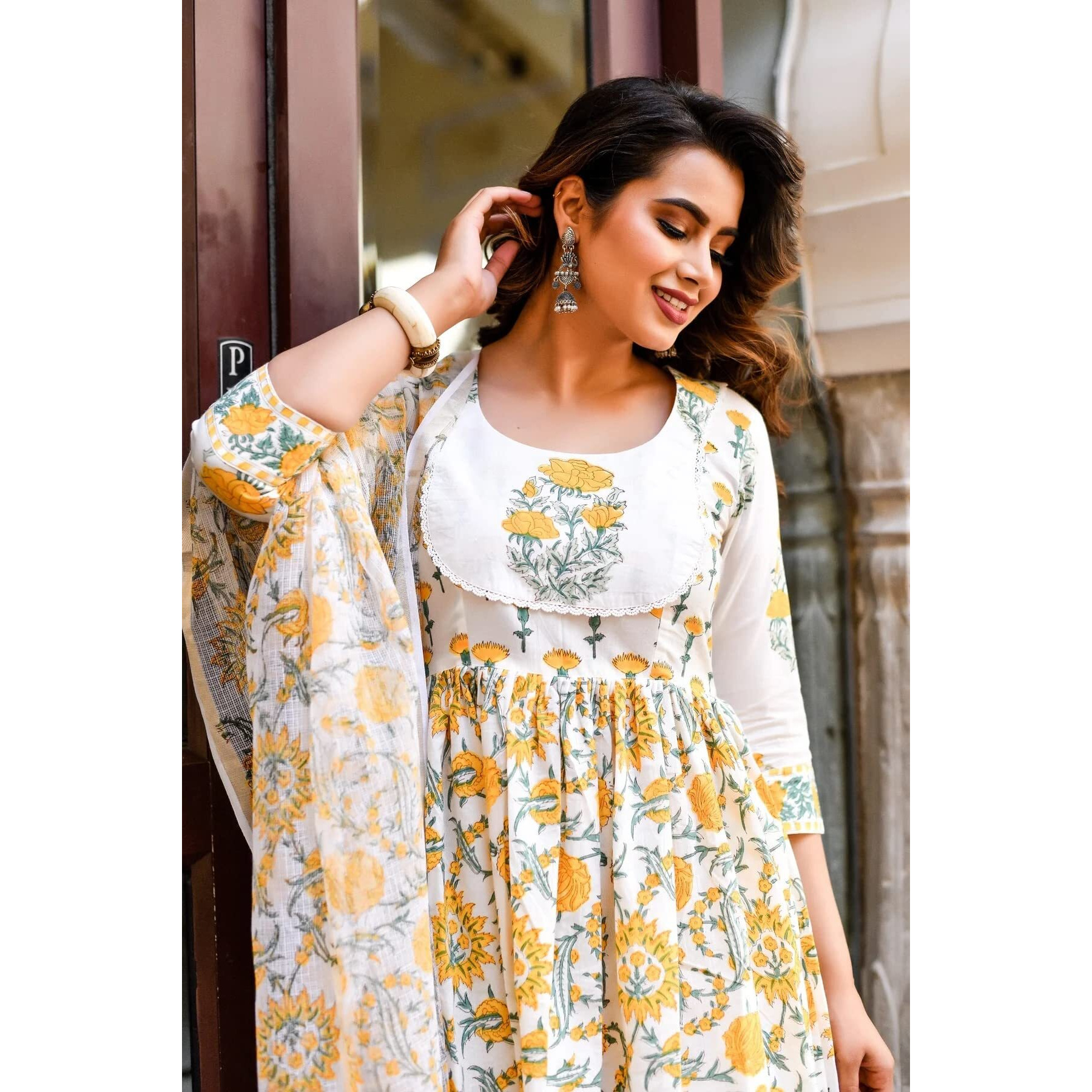 KLOSIA Women Block Printed Anarkali Kurta and Pant Set with Dupatta (Large) White