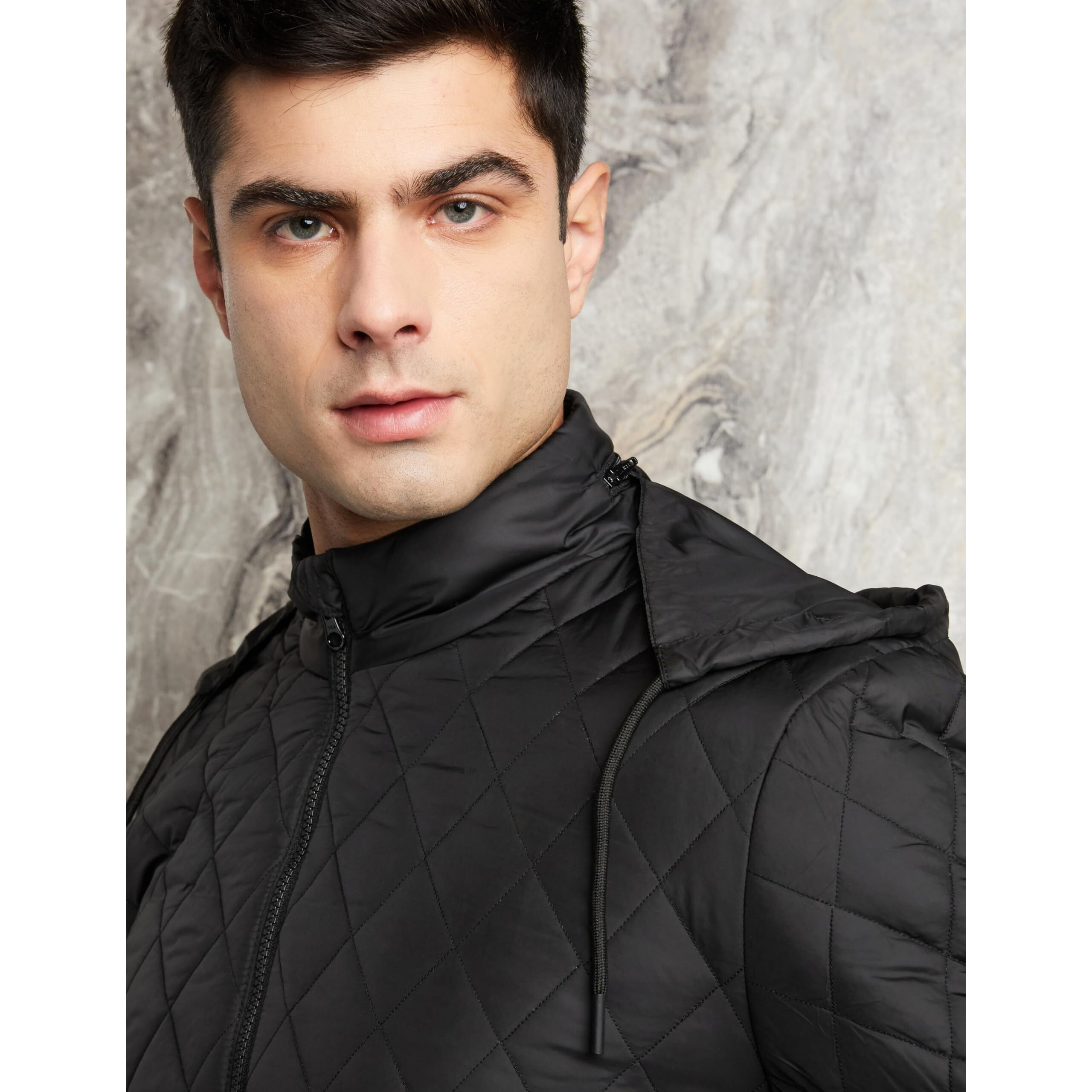 Amazon Brand - Symbol Men's Solid Full Sleeves Regular Fit Bomber Polyester Jacket (AW22-SY-QB-JK-02_Black_Large)
