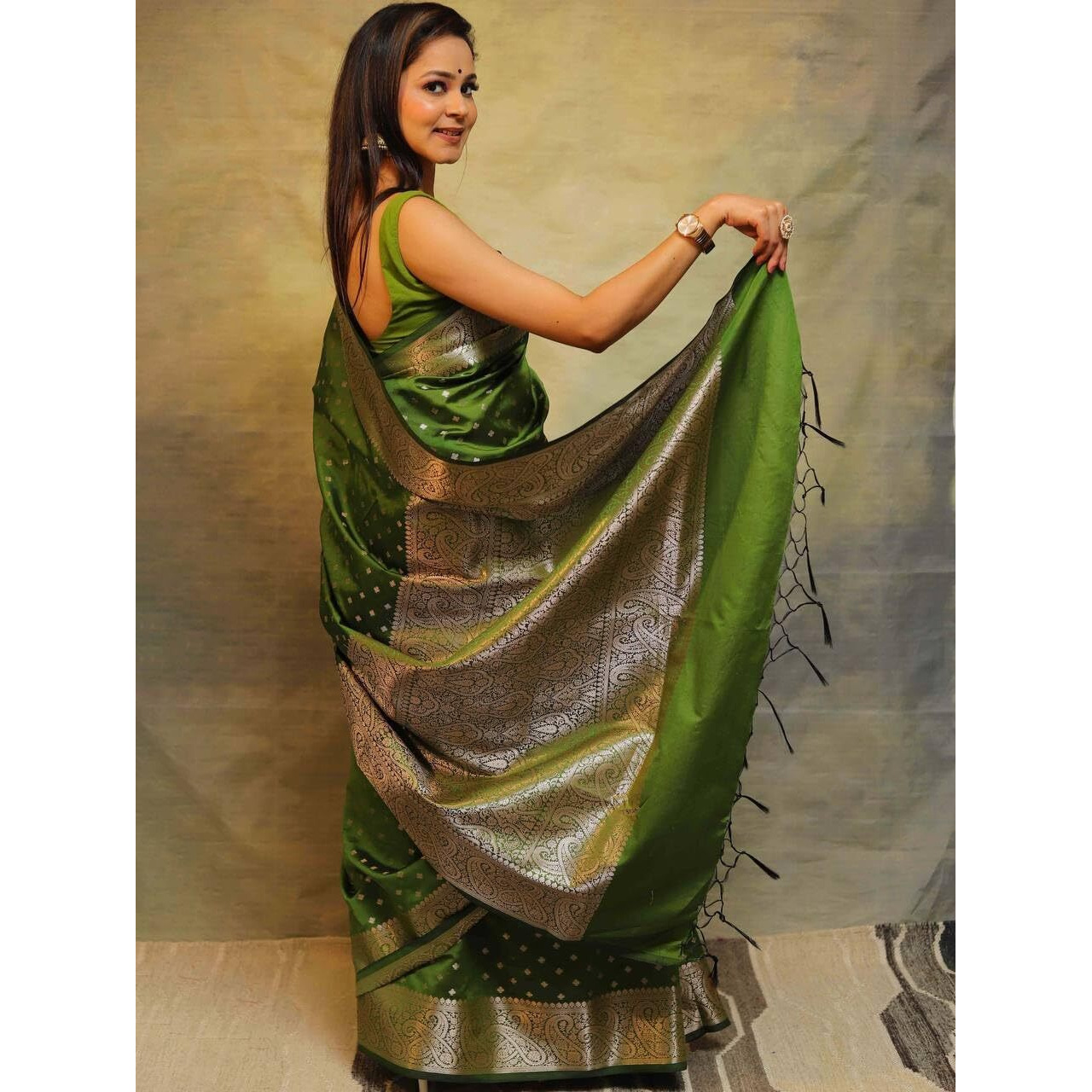 C J Enterprise Women's Banarasi Silk Sarees Pure Kanjivaram Saree Soft Design Wear Pattu Latest Party Cotton With Blouse Piece Kanchipuram for Wedding sadi new 2024 2025 (KeriButti-51) (Mehendi Green)