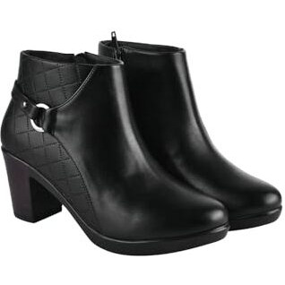 Shoetopia Women's Flat Boots