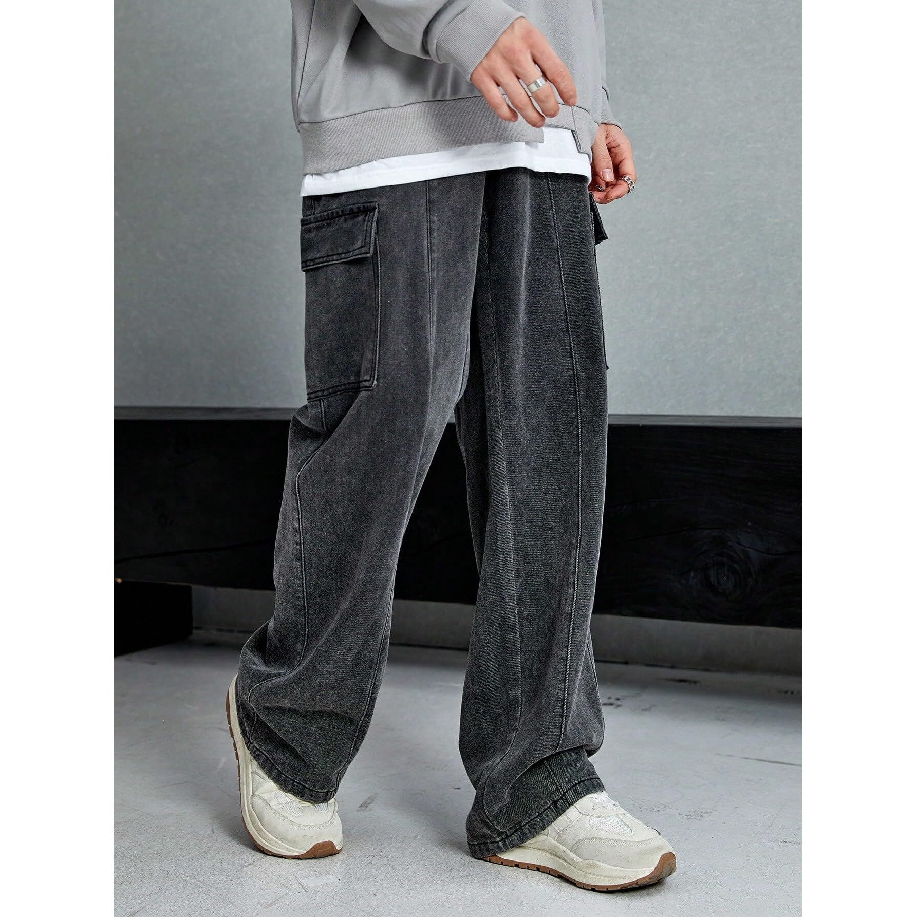 KOTTY Men's Mid Rise Solid Cargo Jeans Rich Black